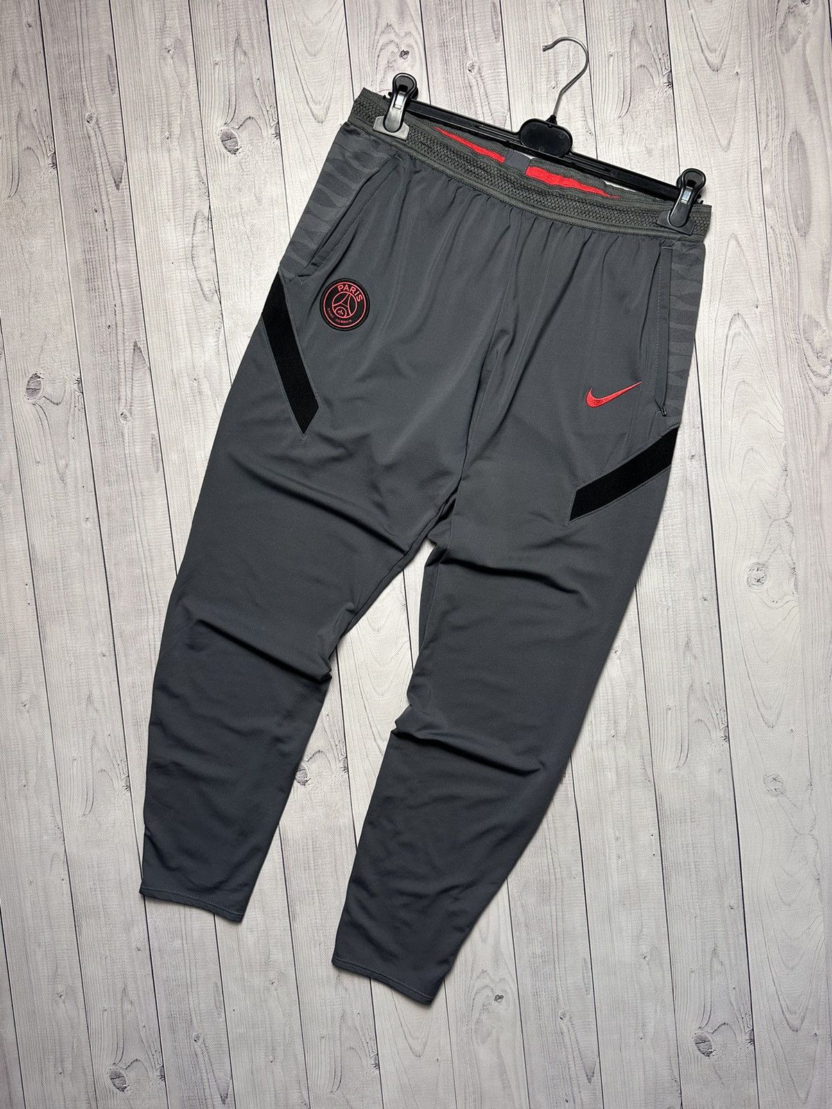 Nike PSG soccer joggers size XL logo rare