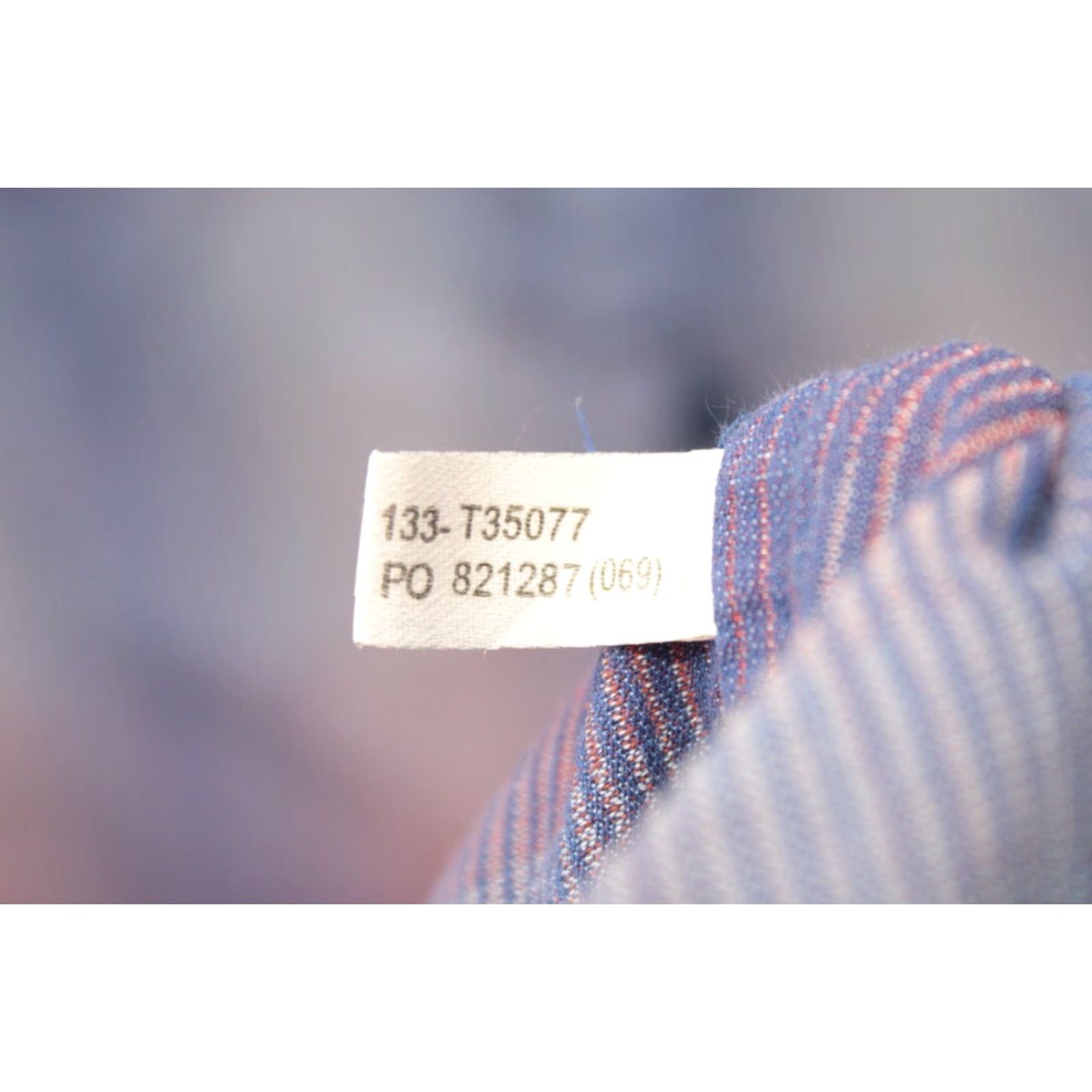 Tommy Bahama VINTAGE Tommy Bahama Shirt Mens XL Cotton Silk Blend Blue Red Striped Subtle Plaid Print Size US XL / EU 56 / 4 - 4 Thumbnail