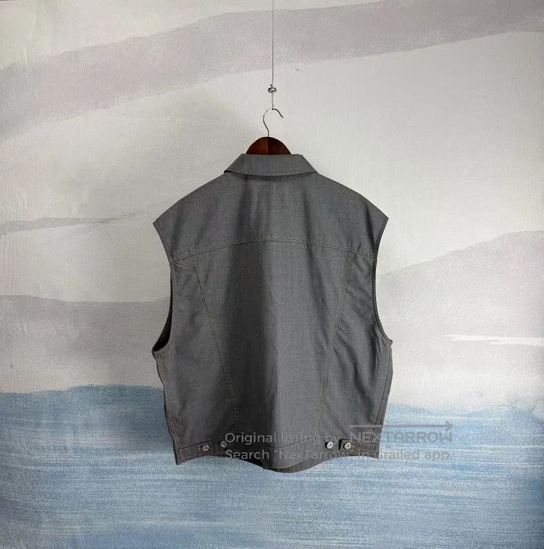 Miu Miu Miu Miu Dark Gray Logo Single. Size M / US 6-8 / IT 42-44 - 2 Thumbnail