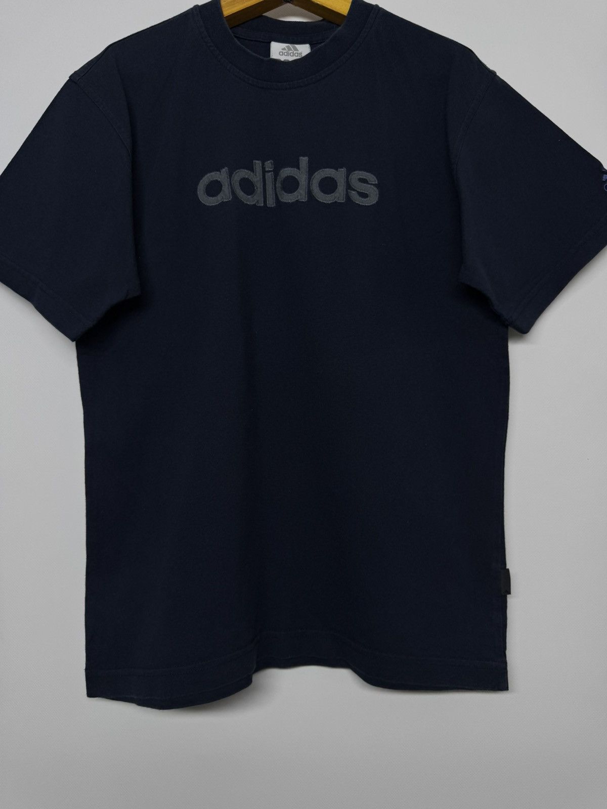Adidas Vintage Adidas Big Logo T-Shirt 90’s Size US S / EU 44-46 / 1 - 7 Thumbnail
