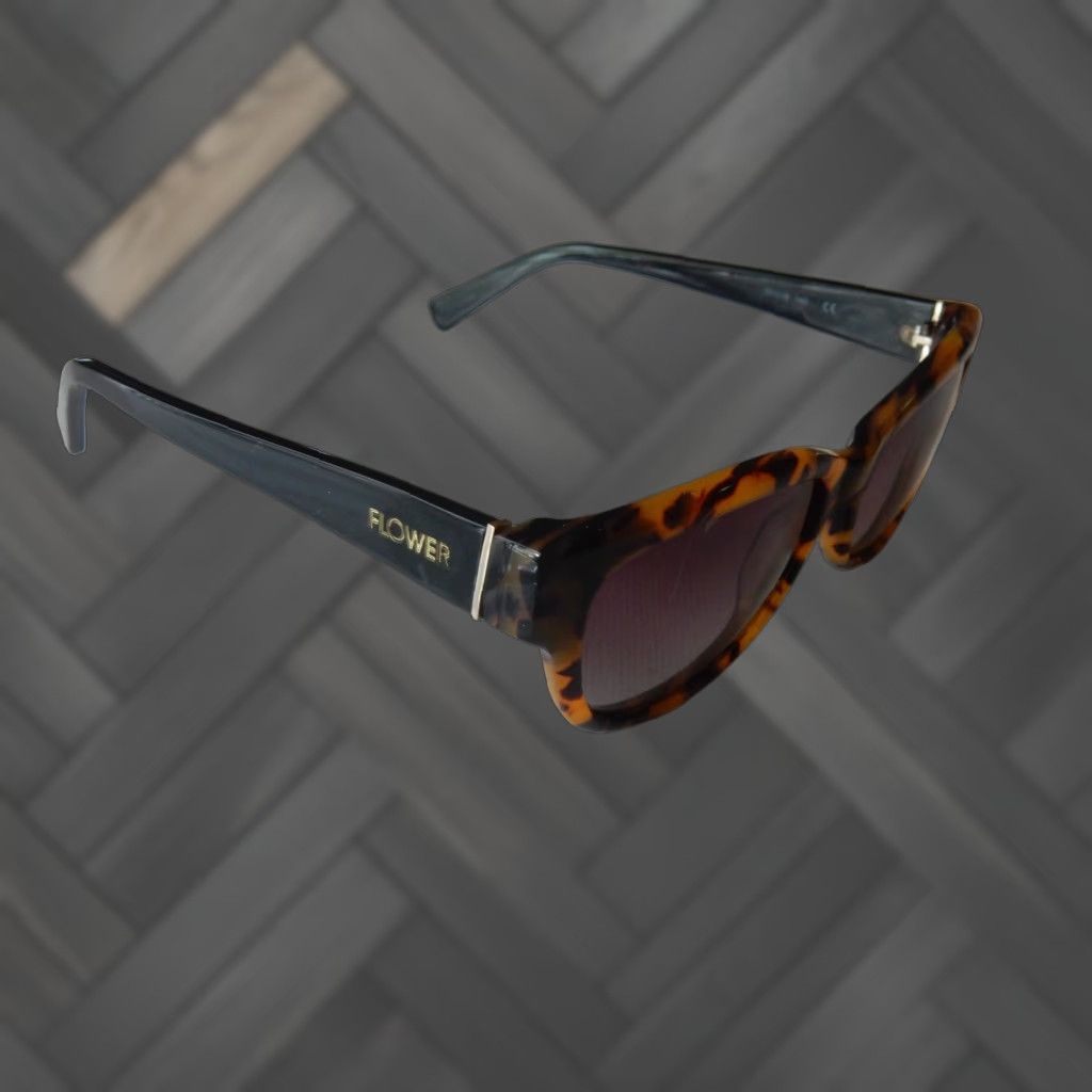 Sunflower **FLOWER Sunglasses Black 53[]18 140 1007P 281 HM** User: FLOWER Sunglasses Black 53[]18 140 1007P 281 HM Size ONE SIZE - 1 Thumbnail