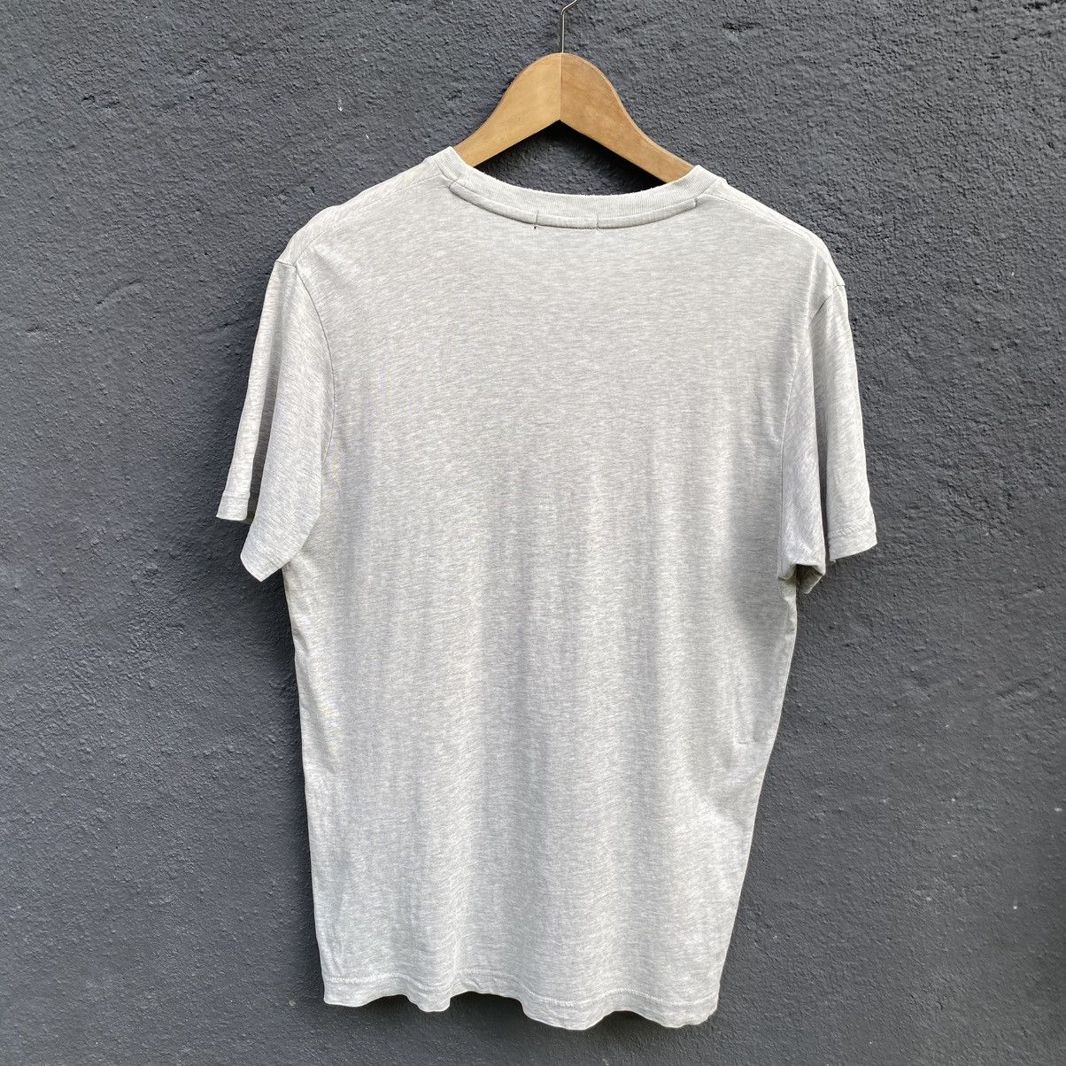 One Piece Thrashed Faded One Piece X Uniqlo Tee Size US M / EU 48-50 / 2 - 7 Thumbnail