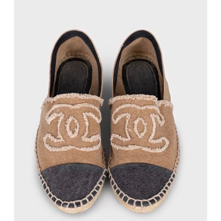 Chanel Chanel Espadrilles with Signature Logo Sz.40 Size US 9 / IT 39 - 2 Thumbnail