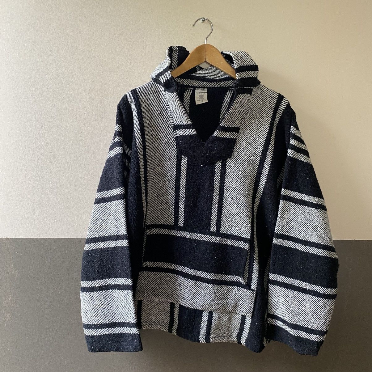 Vintage Black & White Striped Baja Hoodie Pullover Size US XL / EU 56 / 4 - 16 Thumbnail