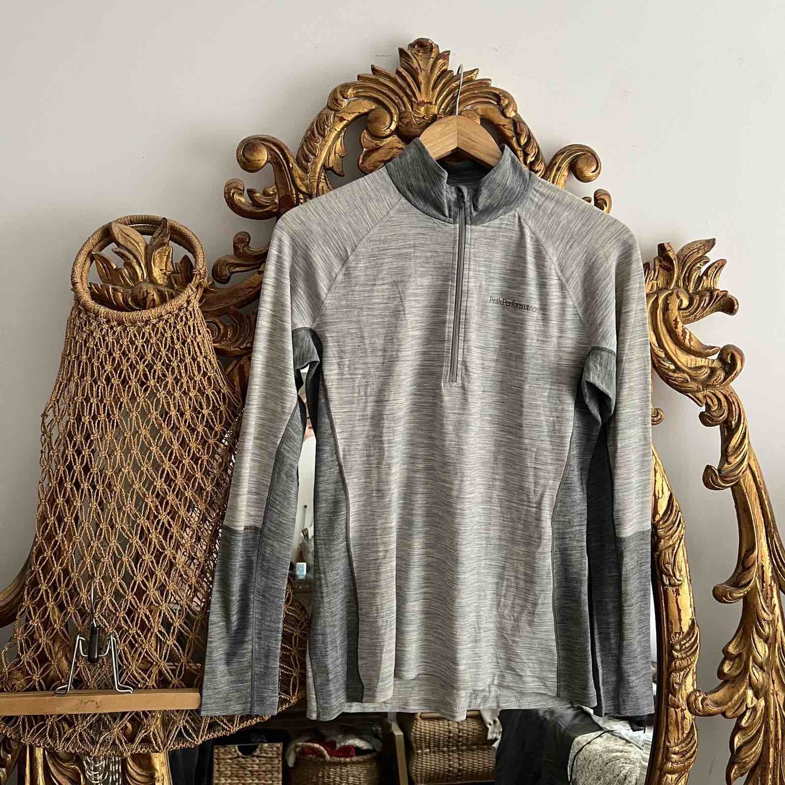 Peak Performance Peak performance Longsleeve merino wool gorpcore thermo Size L / US 10 / IT 46 - 1 Thumbnail