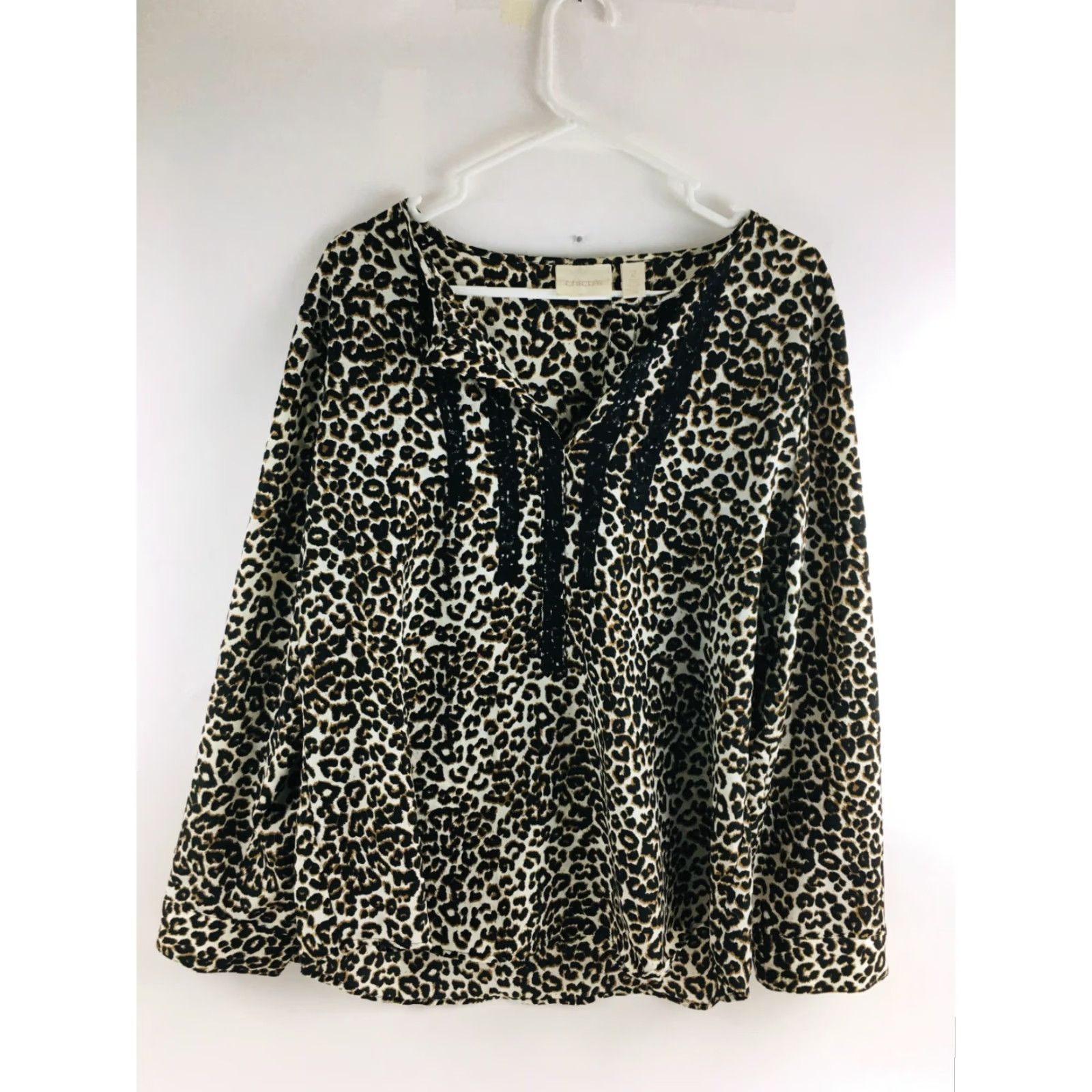 Vintage Chico's Shirt Women's Size 2 V Neck Pullover Leopard Print Long Sleeve ¼ Button Size XS / US 0-2 / IT 36-38 - 2 Thumbnail