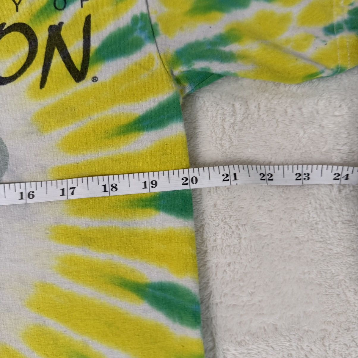 Disney Vintage Y2K Oregon Ducks Donald Duck Tie Dye T-Shirt Size US M / EU 48-50 / 2 - 6 Thumbnail