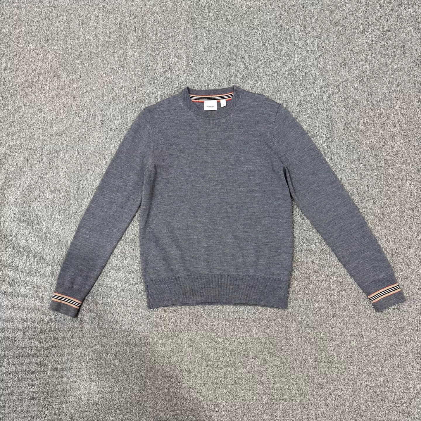 Burberry Burberry Gray Wool Knit Sweater Size S New Size S / US 4 / IT 40 - 1 Thumbnail
