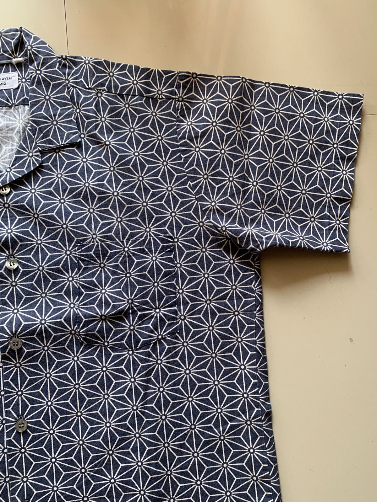Other “Tokyo Geometry” Boxy Shirt – Modern Pattern, Relaxed Fit Size US L / EU 52-54 / 3 - 4 Thumbnail