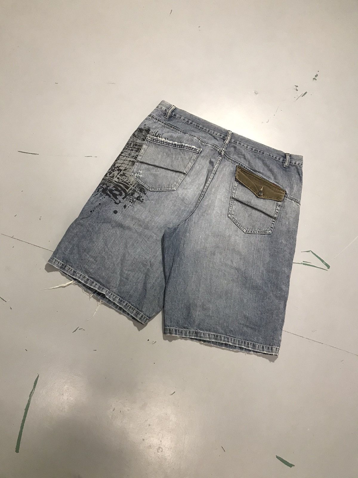 Billabong Vintage billabong denim jort Size US 40 / EU 56 - 9 Thumbnail