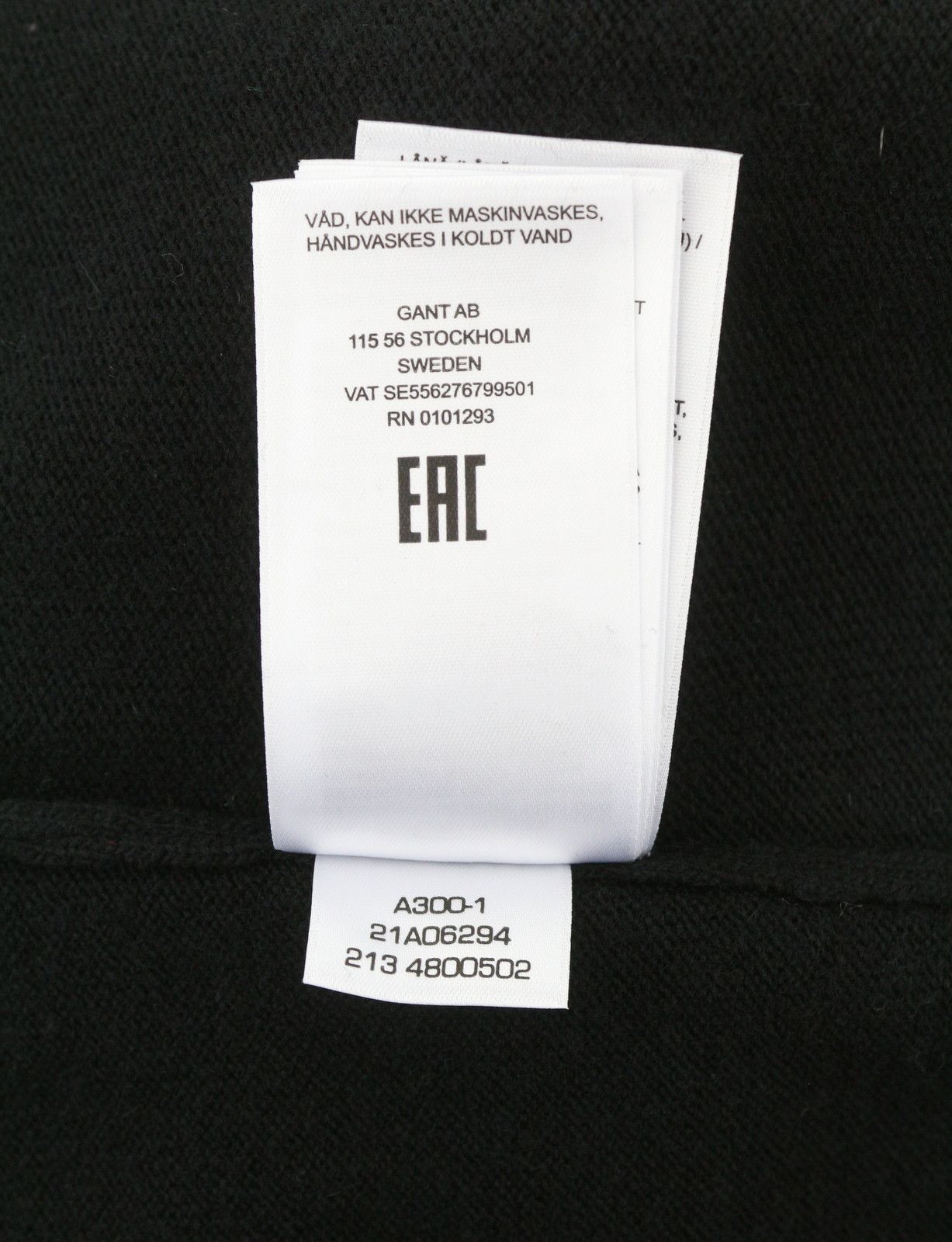 Gant EXTRAFINE LAMBSWOOL V-NECK M Black Knit 88104 Size M / US 6-8 / IT 42-44 - 10 Thumbnail