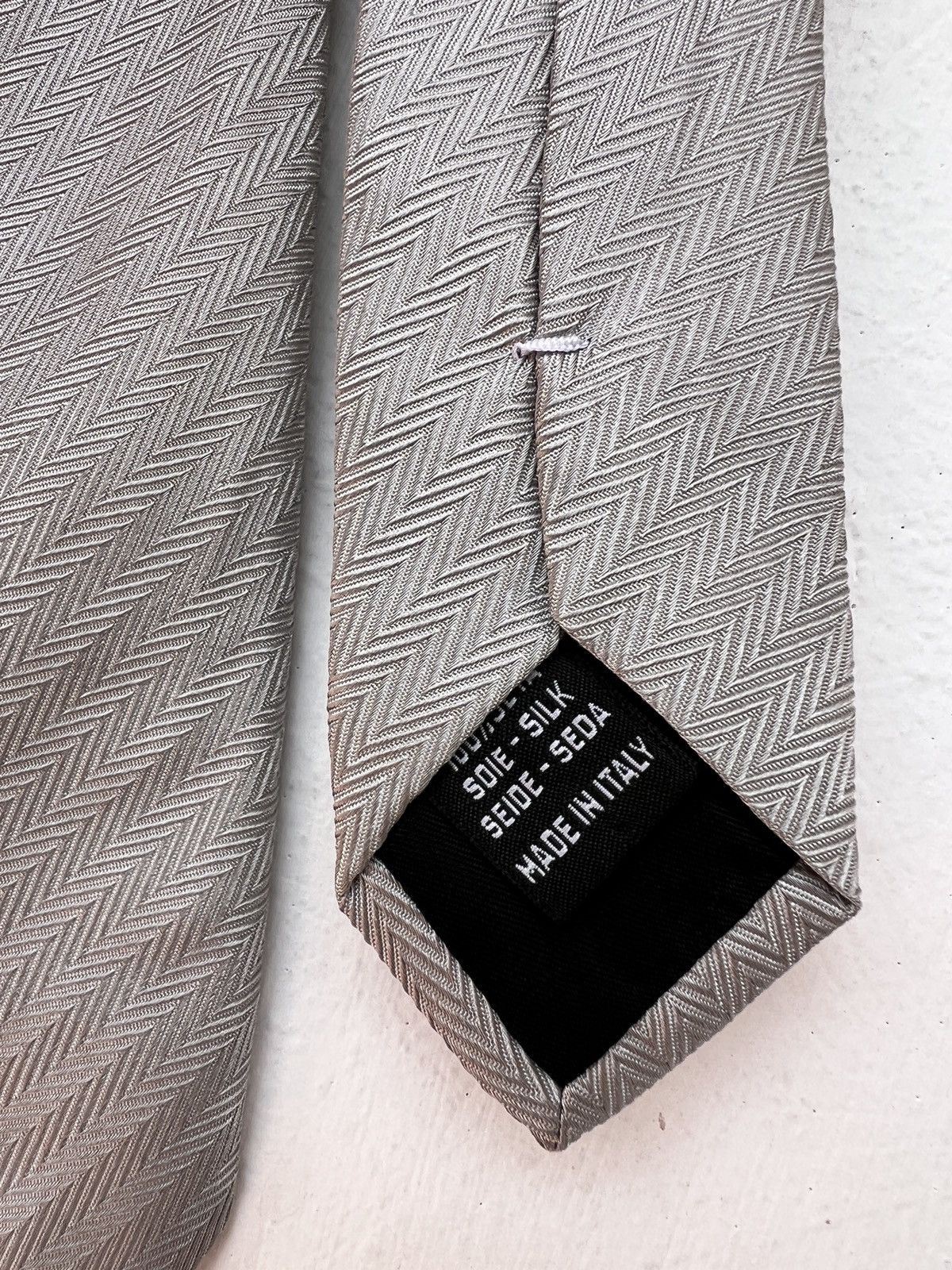 Valentino Valentino Silver Silk Tie Made in Italy Size ONE SIZE - 4 Thumbnail