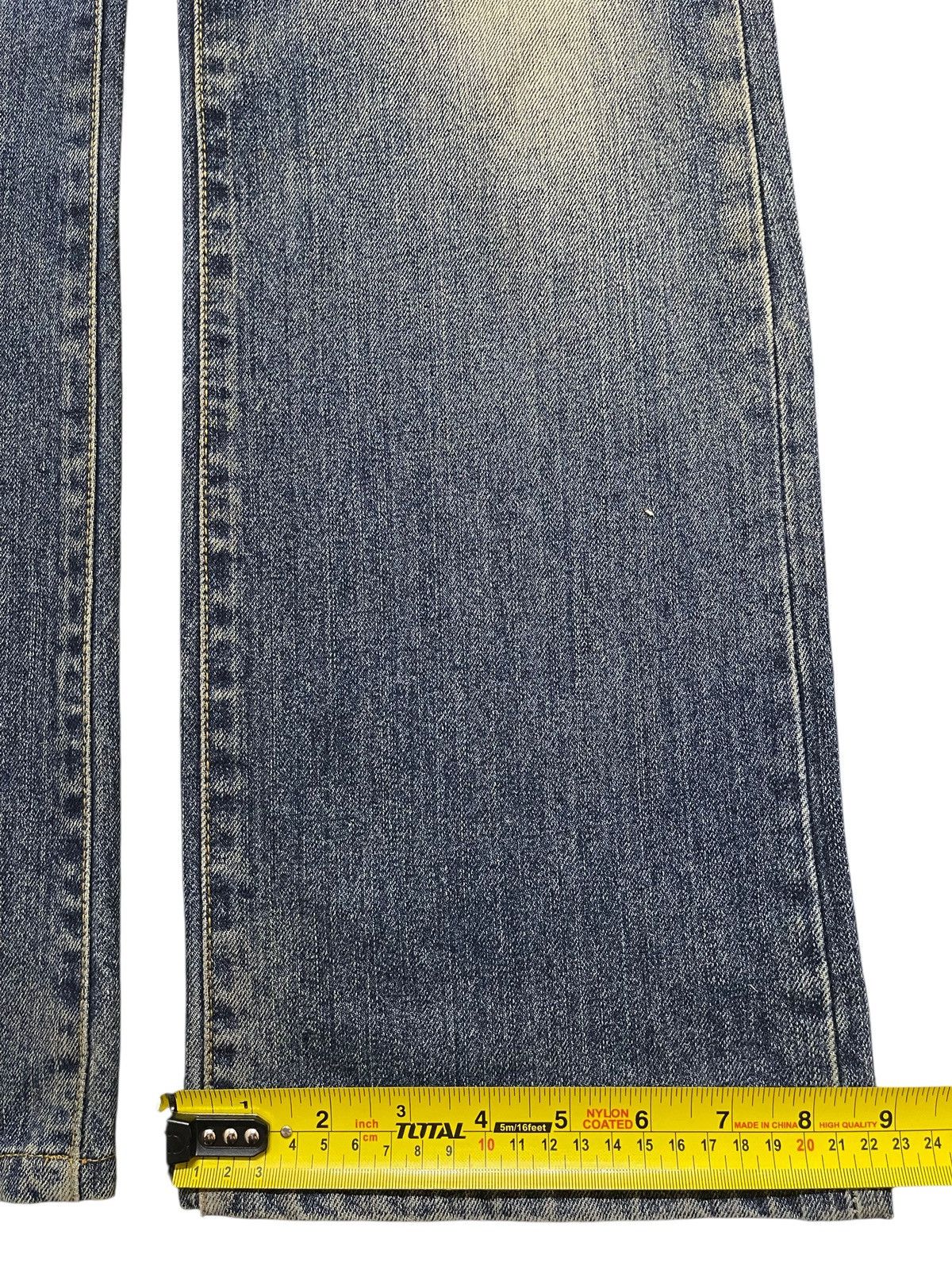 Uniqlo Vintage Japanese Uniqlo Mud Wash Distress Bootcut Jeans Size US 32 / EU 48 - 16 Thumbnail