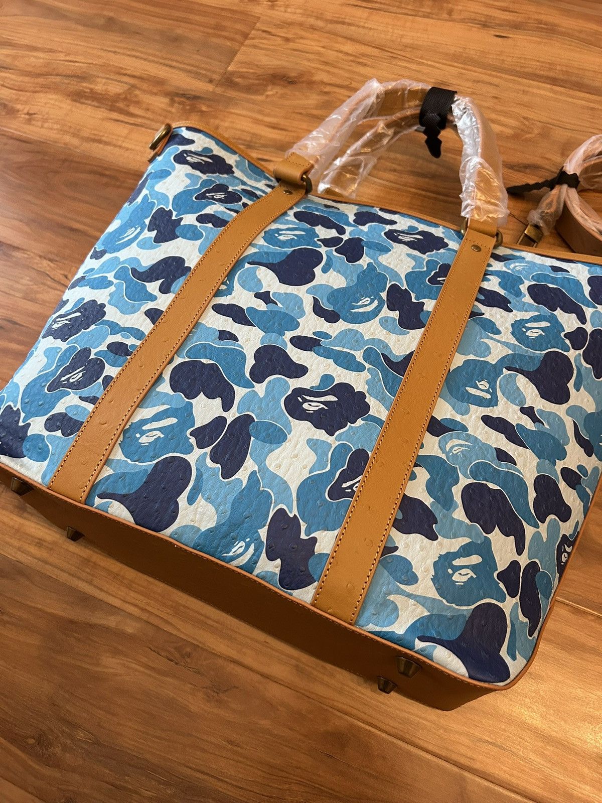 Bape NEW Bape Blue ABC Camo PU Ostrich Leather Tote Bag Size ONE SIZE - 10 Thumbnail