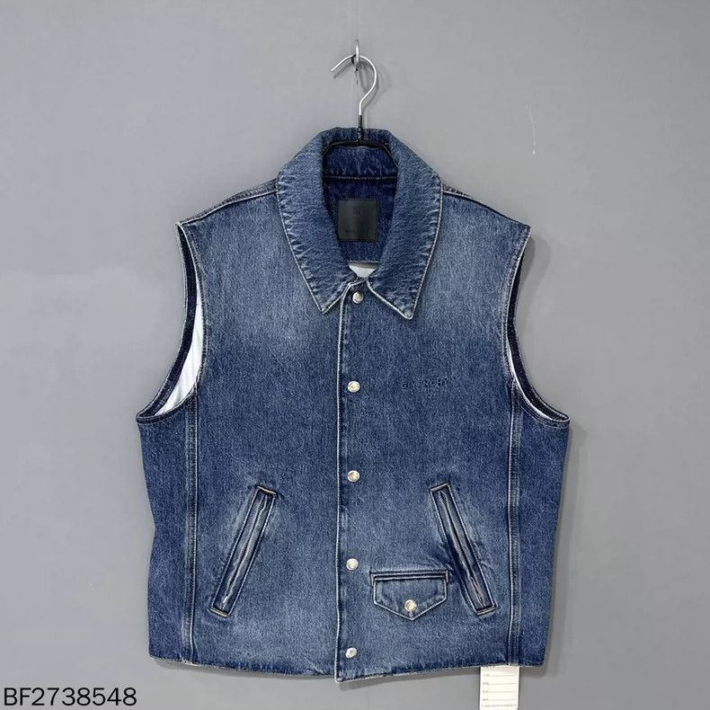Givenchy Givenchy New embroidered logo washed denim vest jacket Size US M / EU 48-50 / 2 - 2 Thumbnail