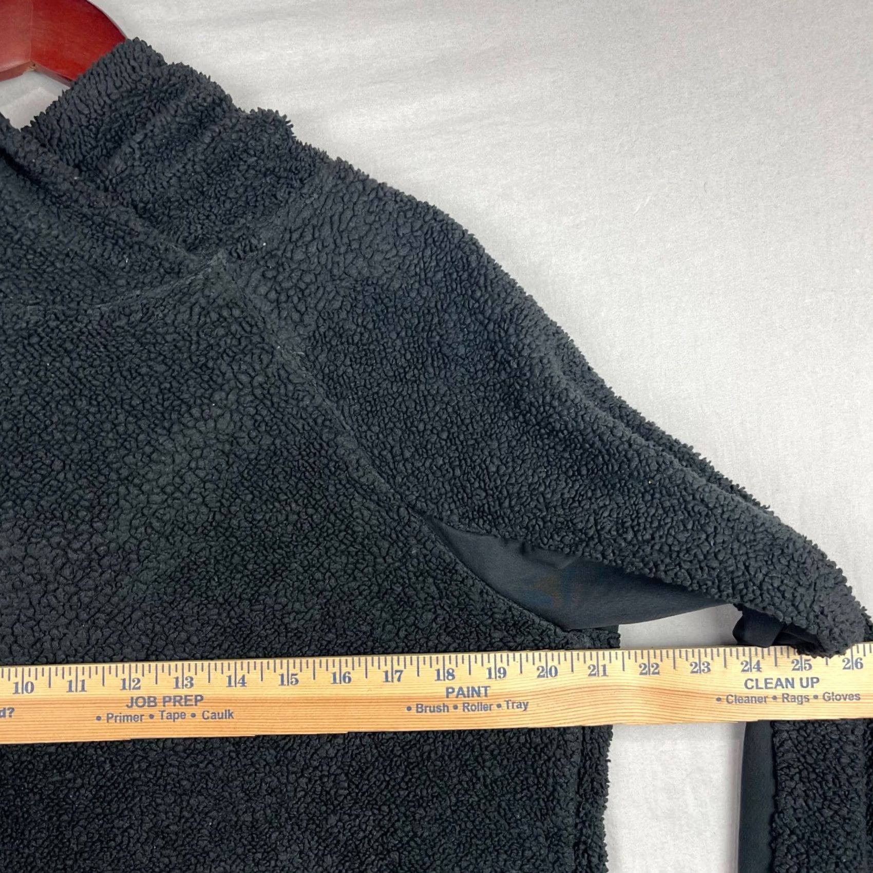 Nike Nike Hoodie Womens Large Pullover Therma Fleece Deep Pile AR7404-010 Black Logo, Regular, 2001-2024 Style: Nike Sportswear Hoodie Size L / US 10 / IT 46 - 5 Thumbnail
