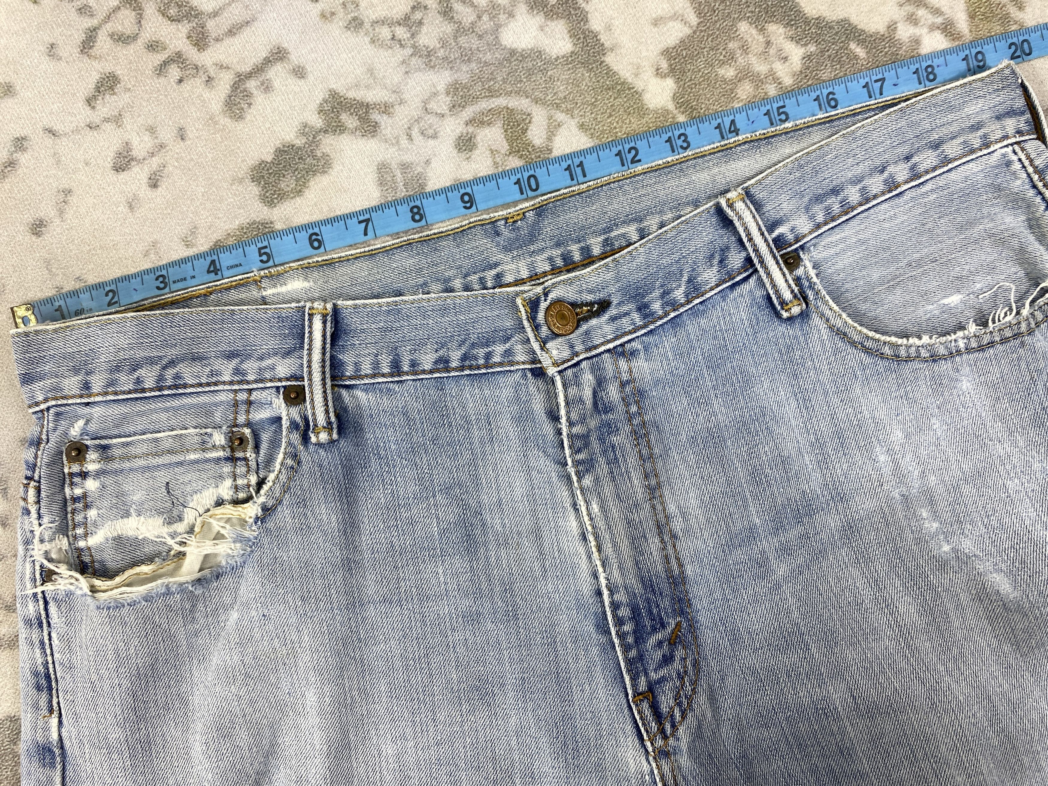 Levi's Light Blue Wash Vintage Levi's 569 39x31.5 Denim -JN1968 Size US 39 - 5 Thumbnail