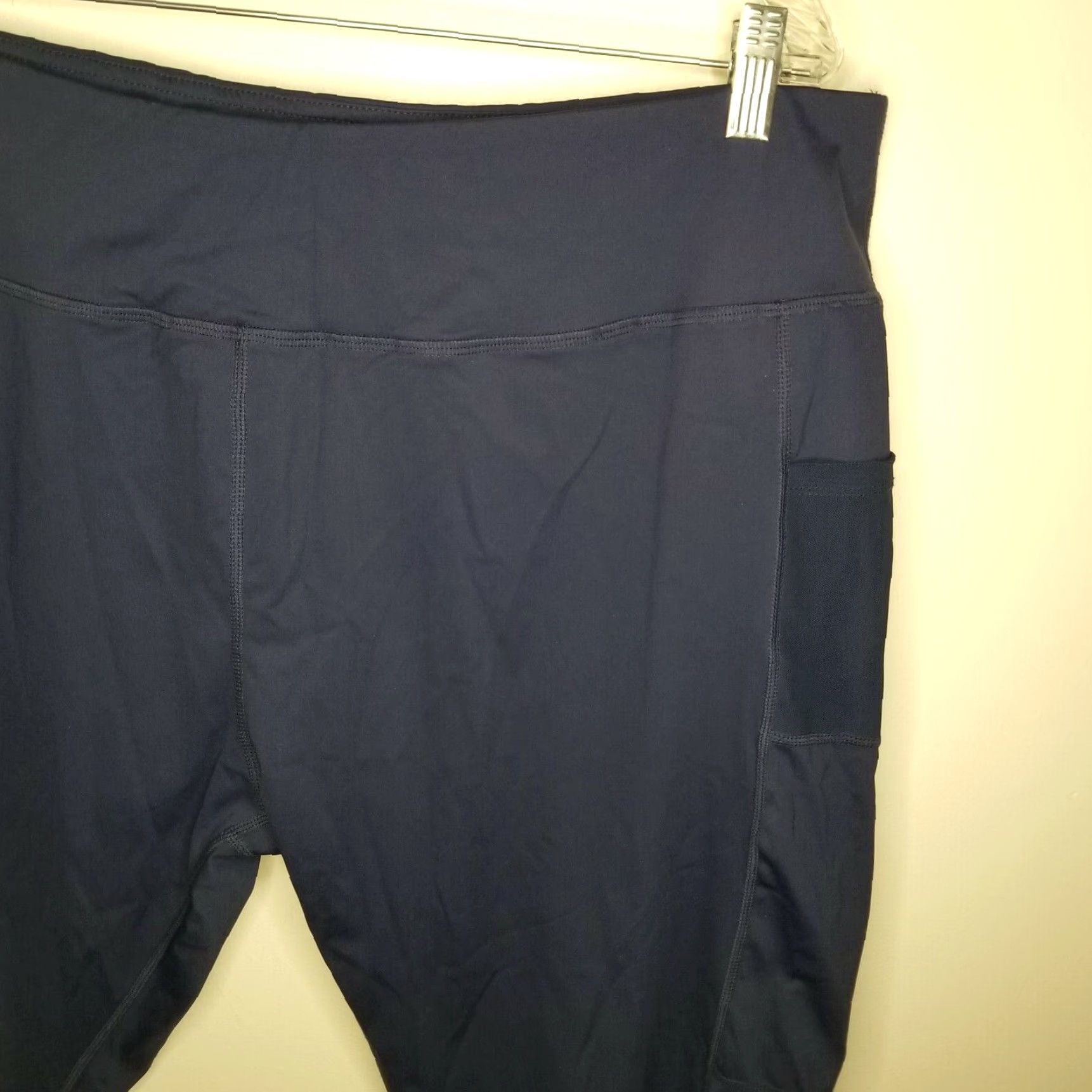 Vintage Womens Leggings Capri Yoga 4XL Blue Activewear Capri Womens 4XL blue leggings Size 40" / US 18 - 2 Thumbnail