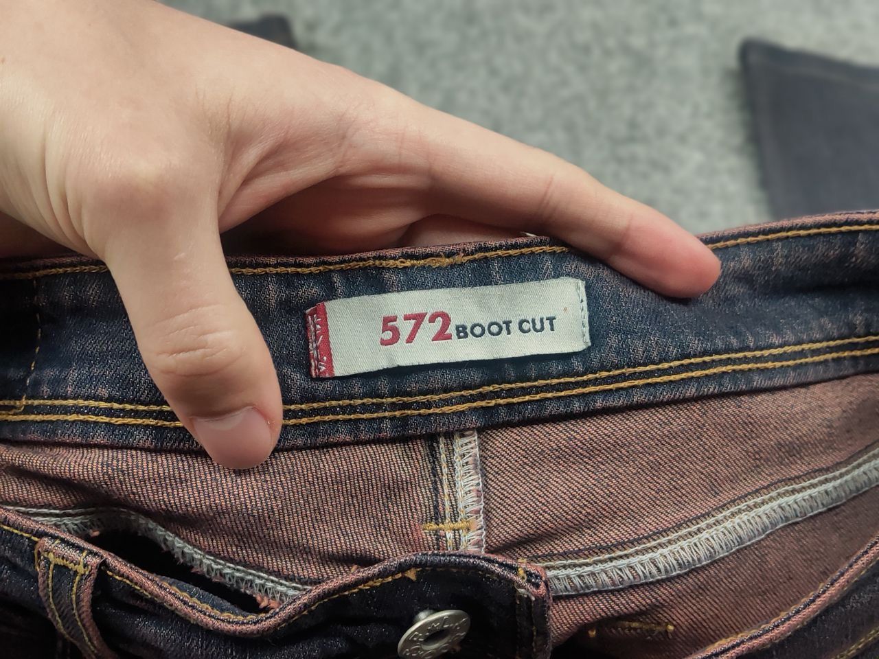 Le Grande Bleu (L.G.B.) Vintage Levis 572 Bootcut Jeans if six was nine Y2K LGB Size 31" - 17 Thumbnail