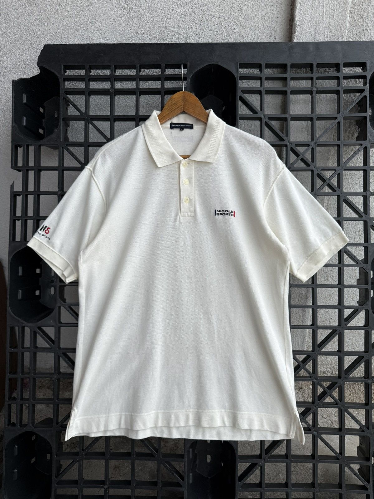 Nicole Club Vintage Nicole Sports Cream Embroidery Polos Size US L / EU 52-54 / 3 - 1 Thumbnail