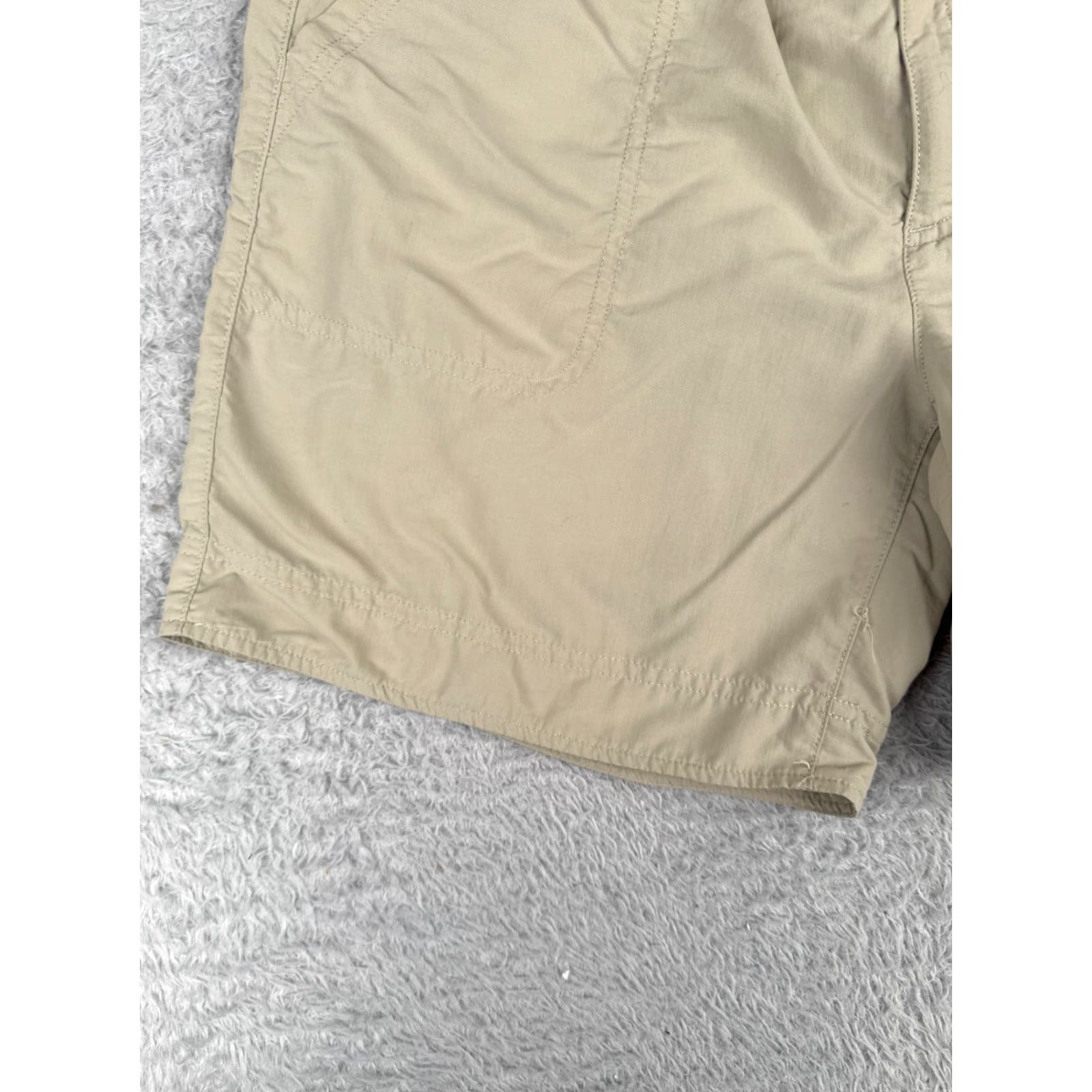Patagonia Patagonia Shorts Womens 8 Beige Khaki Nylon Elastic Waist Bermuda Casual Activewear Travel Hiking Camp Size 30" / US 8 / IT 44 - 3 Thumbnail