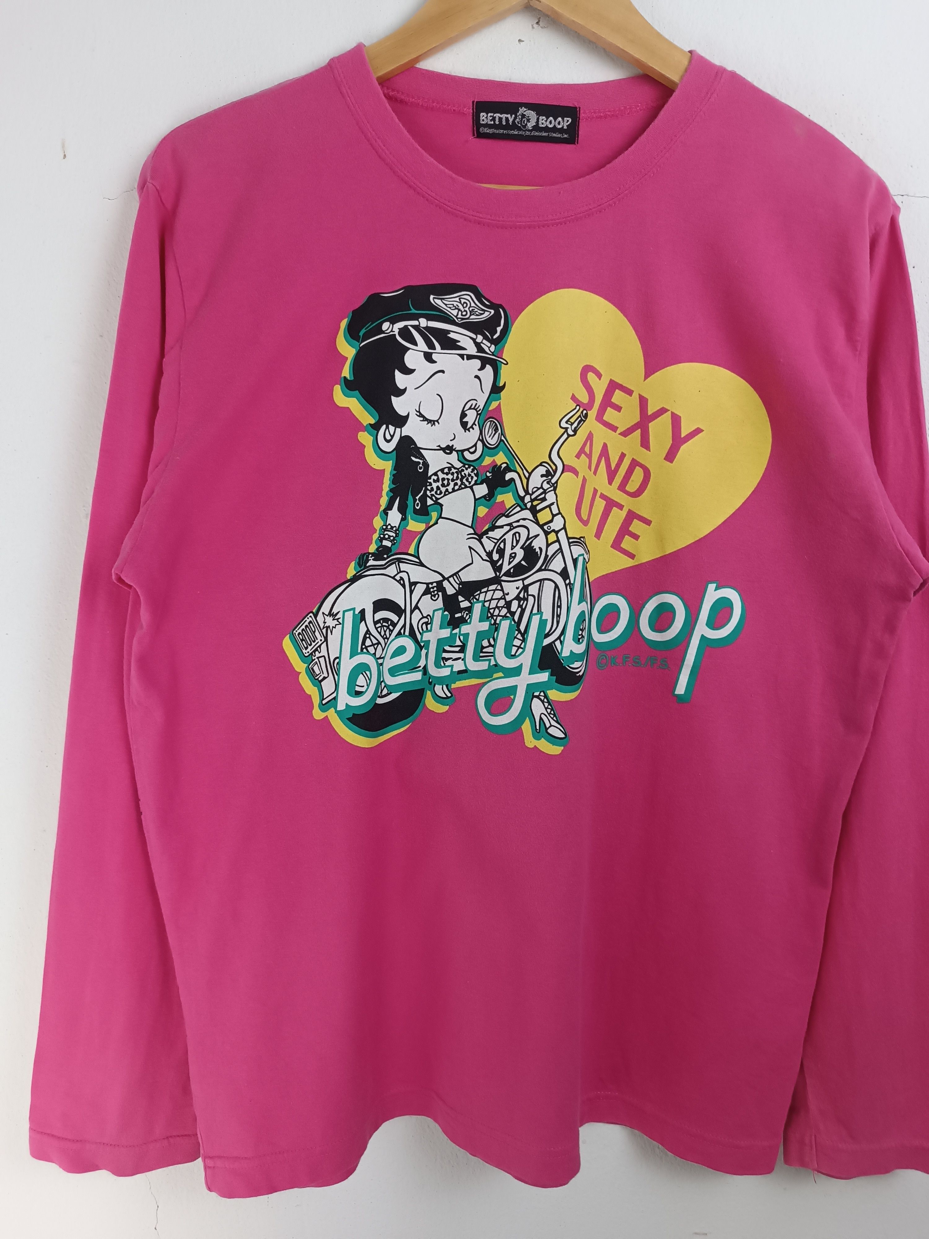 VINTAGE RARE BETTY BOOP WITH HARLEY DAVIDSON SEXY CUTE TEE