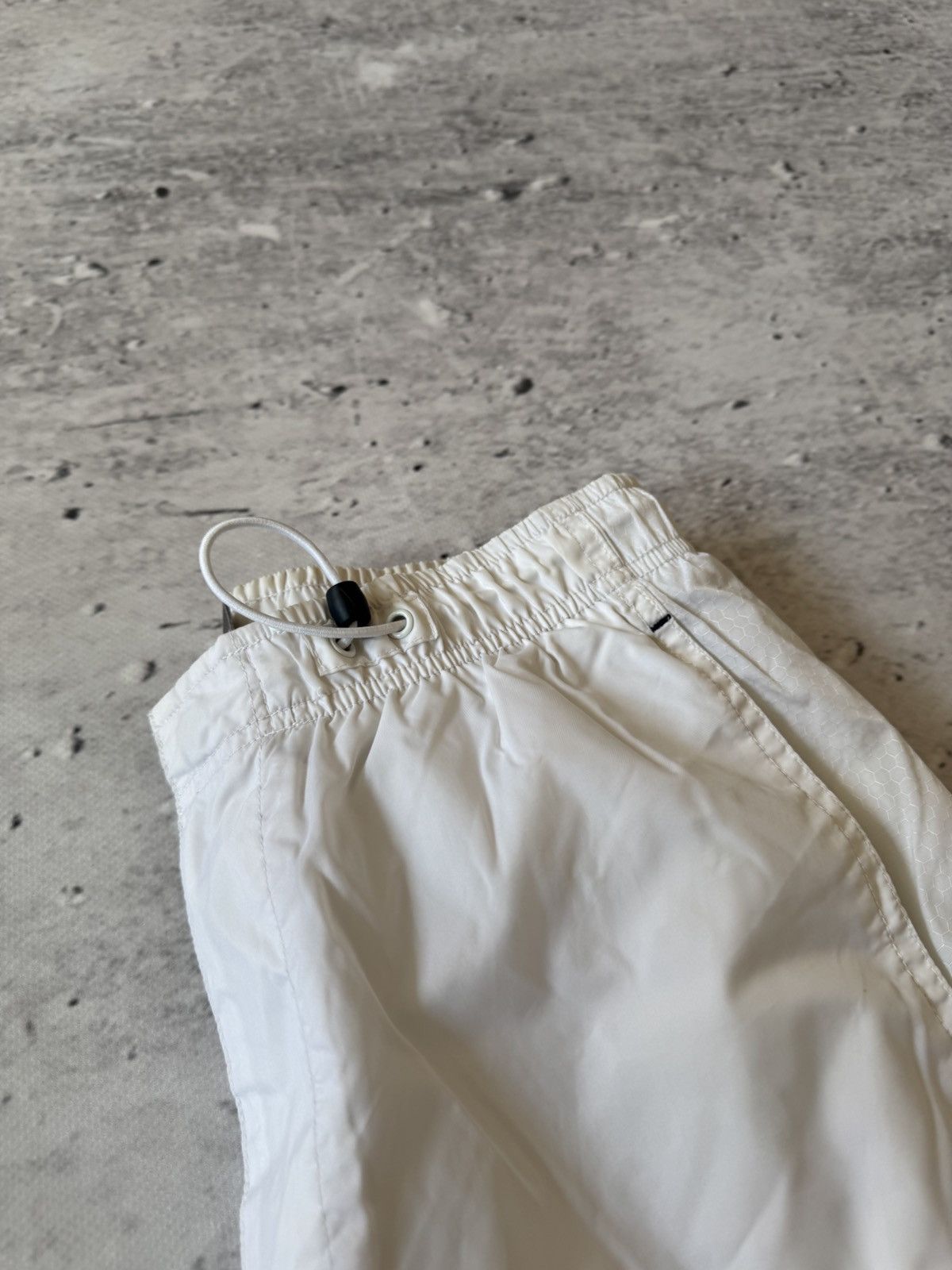 Nike × Vintage NIKE VINTAGE NYLON BASIC LOGO OVERSIZE BAGGY TRACK SUIT FIT Size US S / EU 44-46 / 1 - 8 Thumbnail