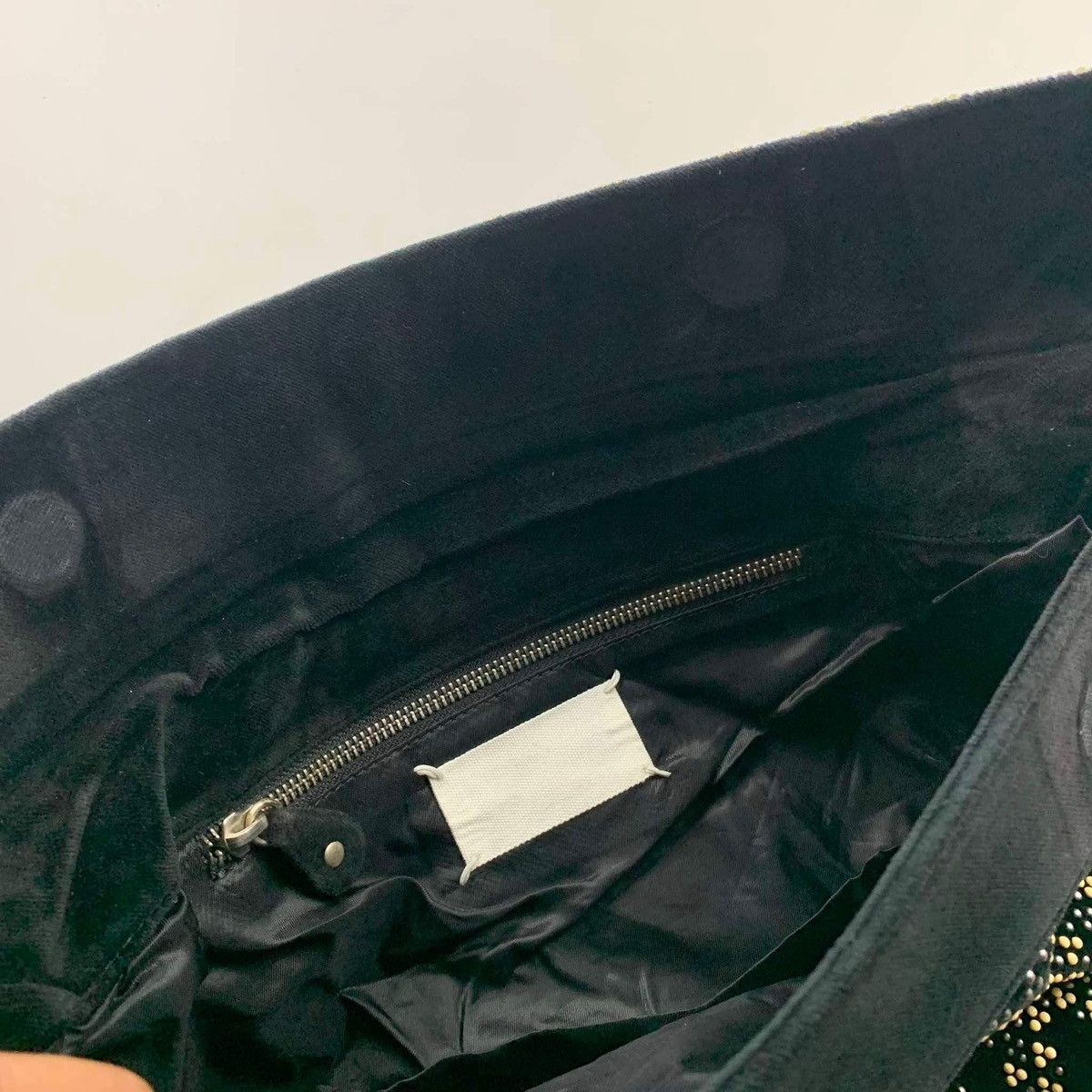 Maison Margiela Maison Martin Margiela BLANK - Studded “skull” Clutch Size ONE SIZE - 7 Thumbnail
