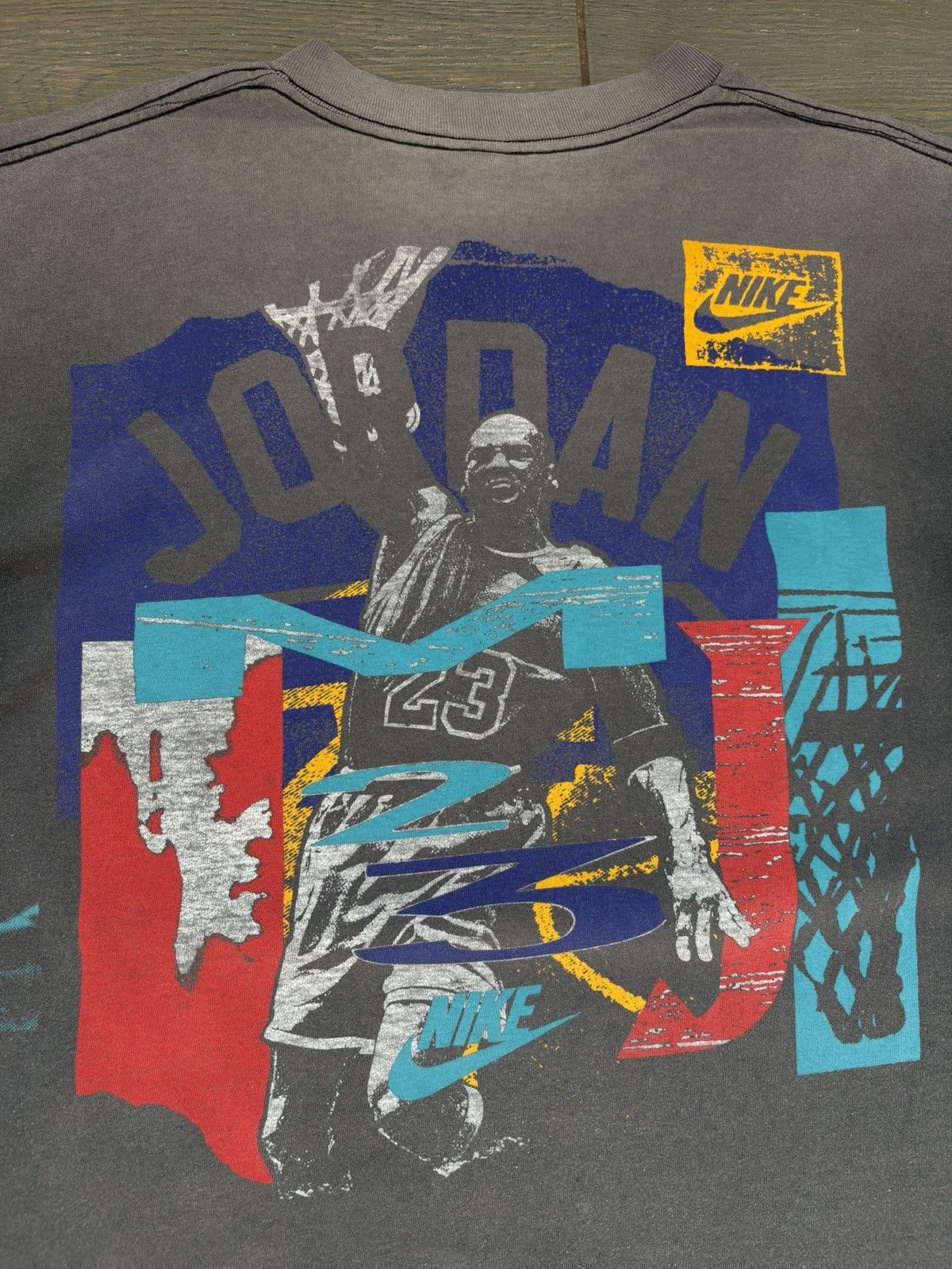 Nike VTG 90's Nike Jordan 23 Double Sided Single Stitch T-Shirt Size US L / EU 52-54 / 3 - 13 Thumbnail
