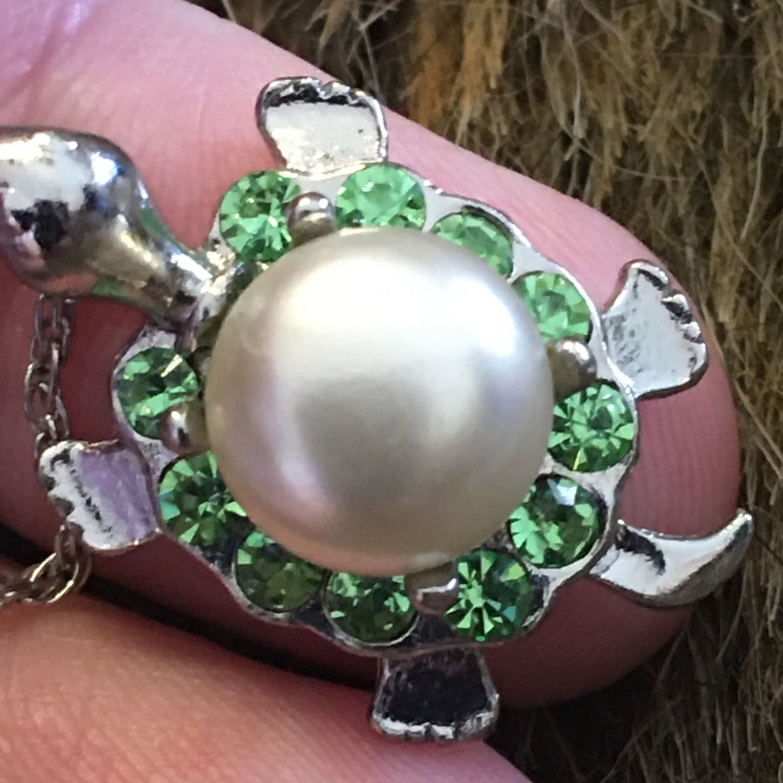 Vintage Vintage pearl & crystal turtle pendant on chain Size ONE SIZE - 8 Thumbnail