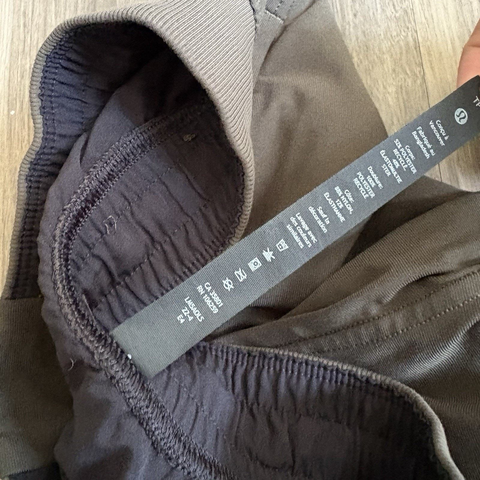 Lululemon Lululemon Men’s ABC Jogger Size XS Green Olive Green Size US 26 / EU 42 - 4 Thumbnail