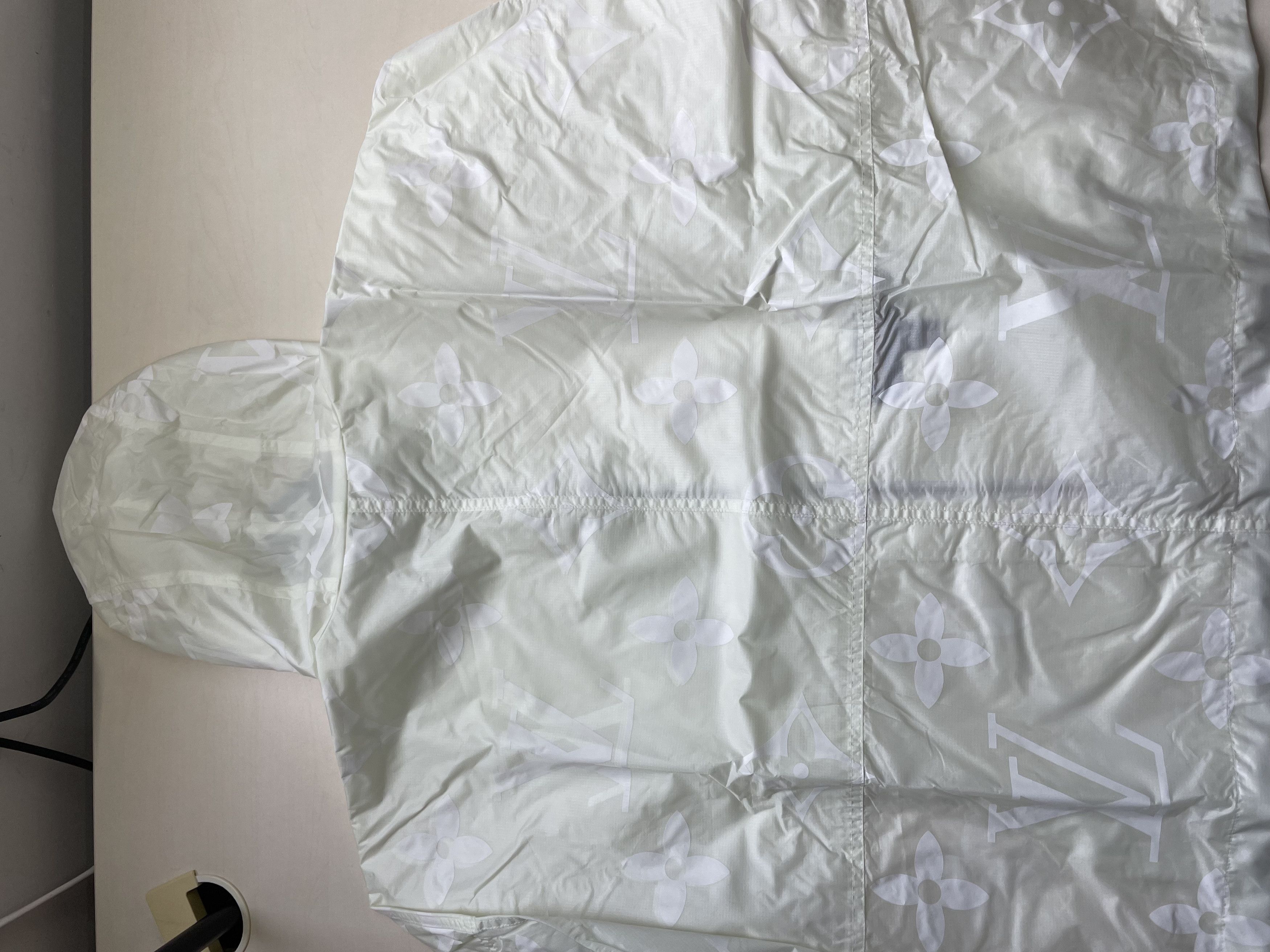 Louis Vuitton Louis Vuitton Full Logo Zippered Assault Jacket Size US S / EU 44-46 / 1 - 9 Thumbnail