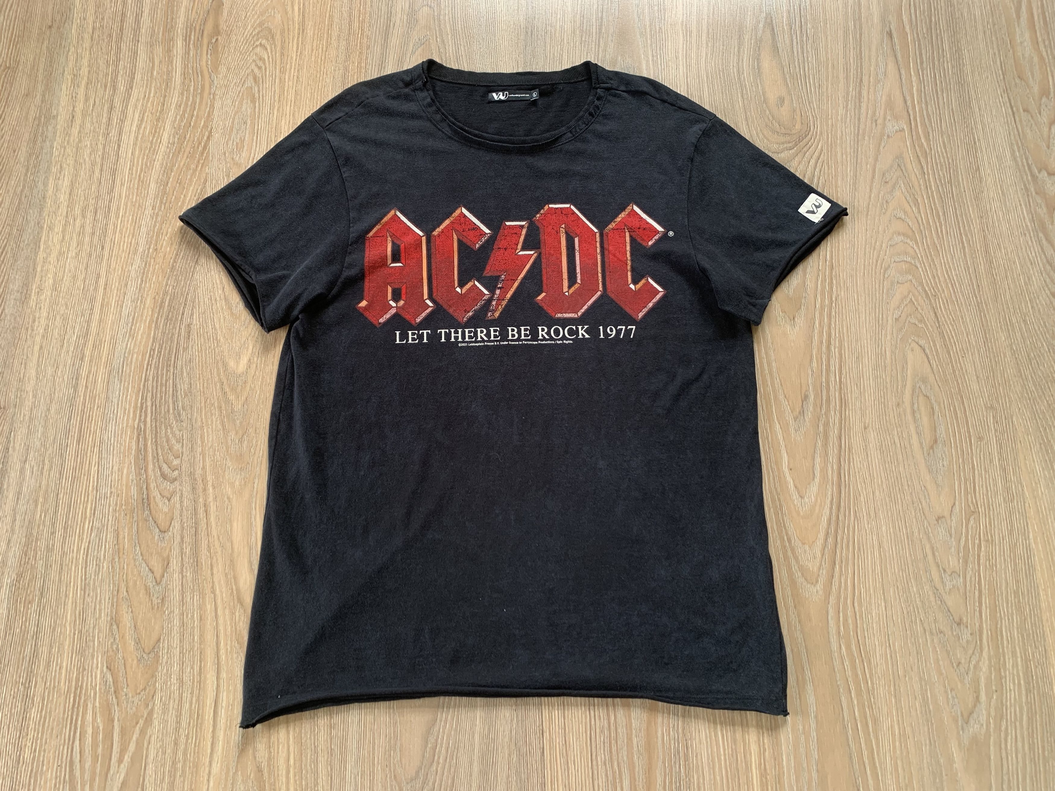 AC/DC × Band Tees × Vintage AC/DC Tie Dye Cotton T Shirt 2023 Size US L / EU 52-54 / 3 - 2 Thumbnail