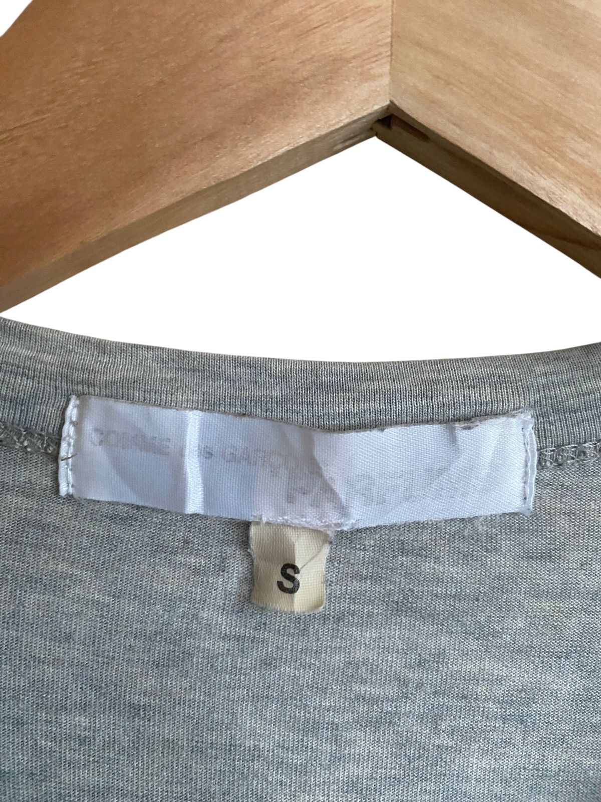 Comme des Garcons Vintage Japanese Brand Comme Des Garcons T-shirt 2000s Size US L / EU 52-54 / 3 - 5 Thumbnail