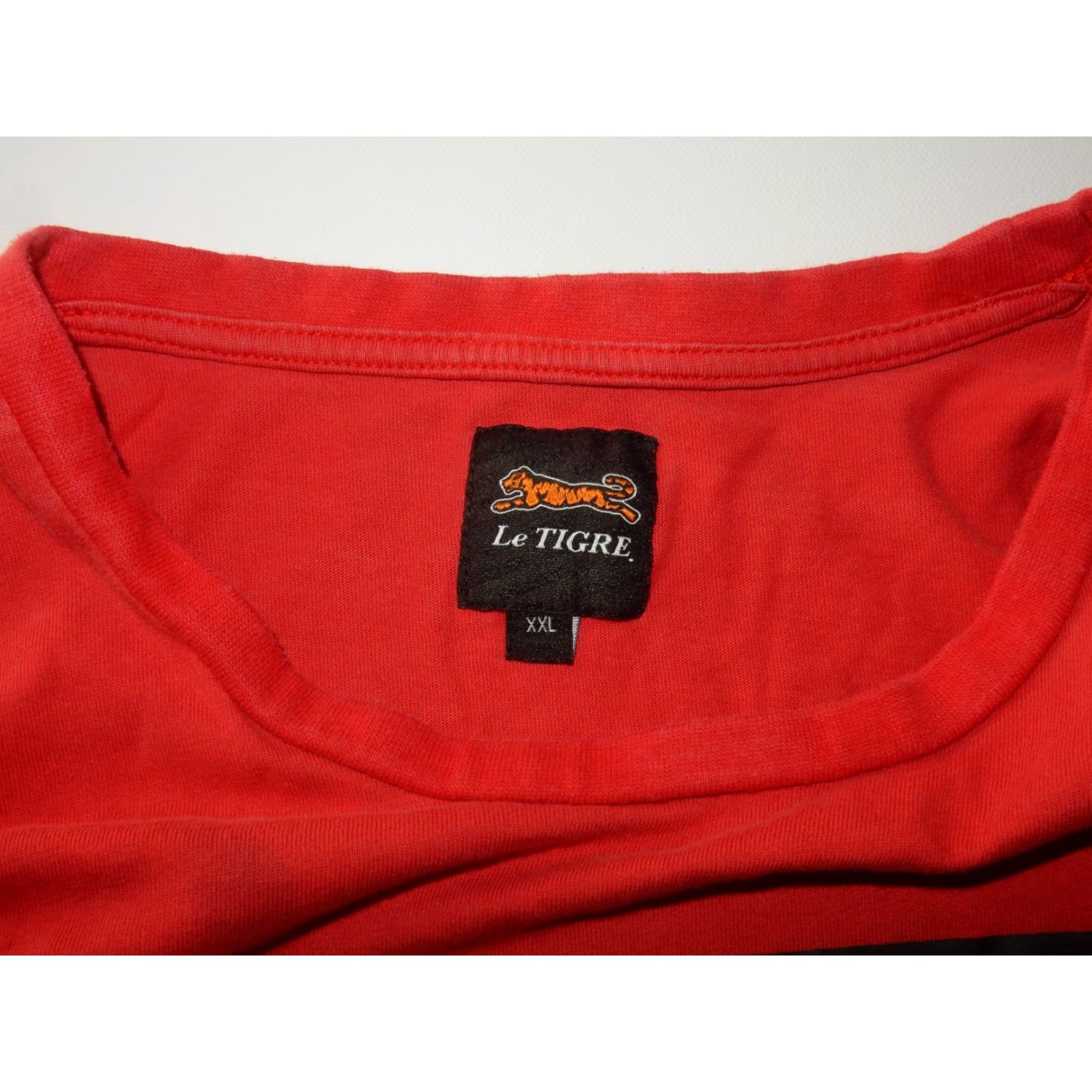 Vintage VINTAGE Le Tigre Shirt Mens 2XL Red Graphic Print Cotton T-Shirt Size US XXL / EU 58 / 5 - 2 Thumbnail
