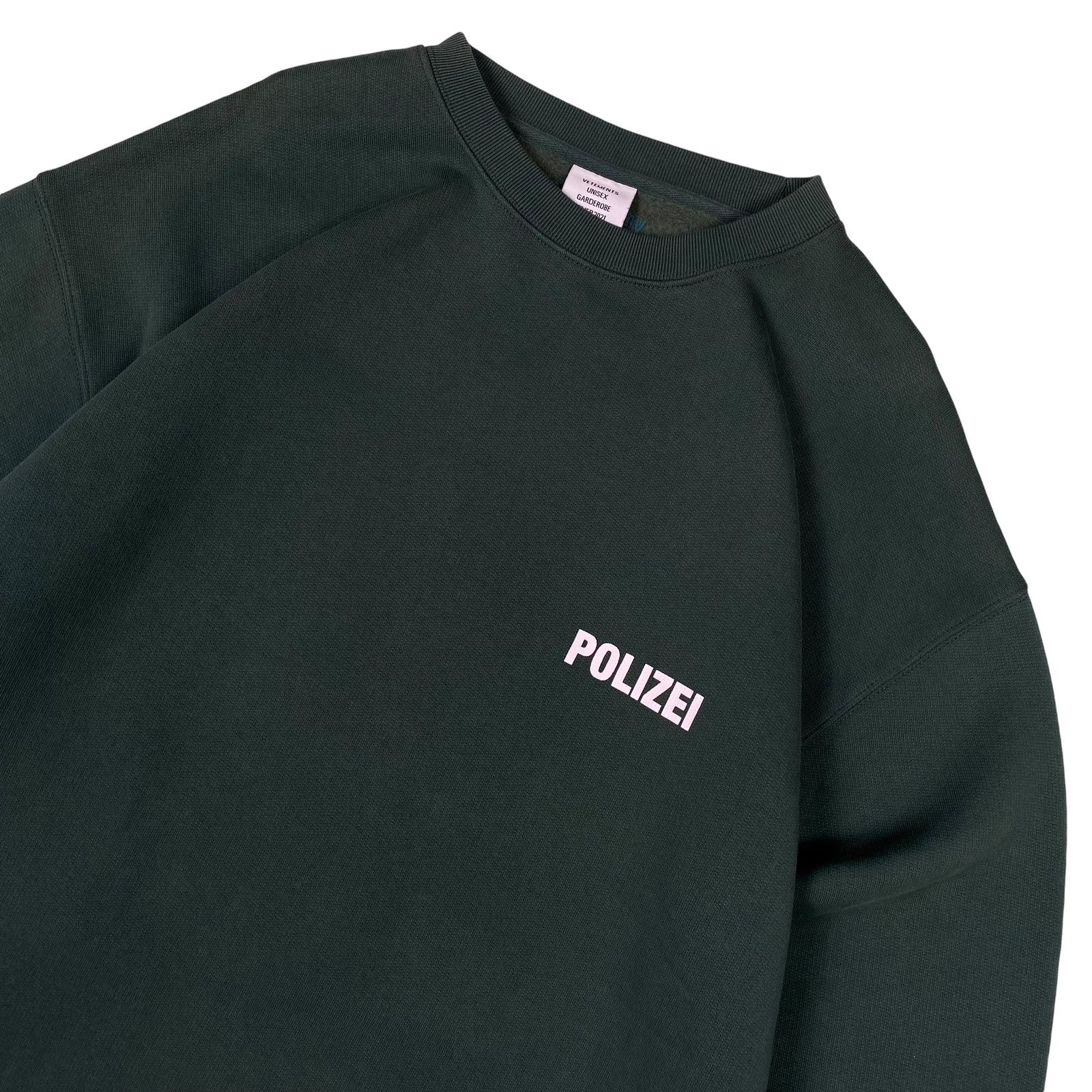 Vetements Vetements Green Polizei Crewneck Size US M / EU 48-50 / 2 - 6 Thumbnail