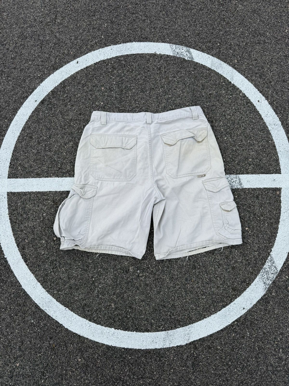 Levi's × Levi's Vintage Clothing Vintage Levi’s SilverTabs Khaki Cargo Shorts Baggy Y2K Size US 36 / EU 52 - 2 Thumbnail