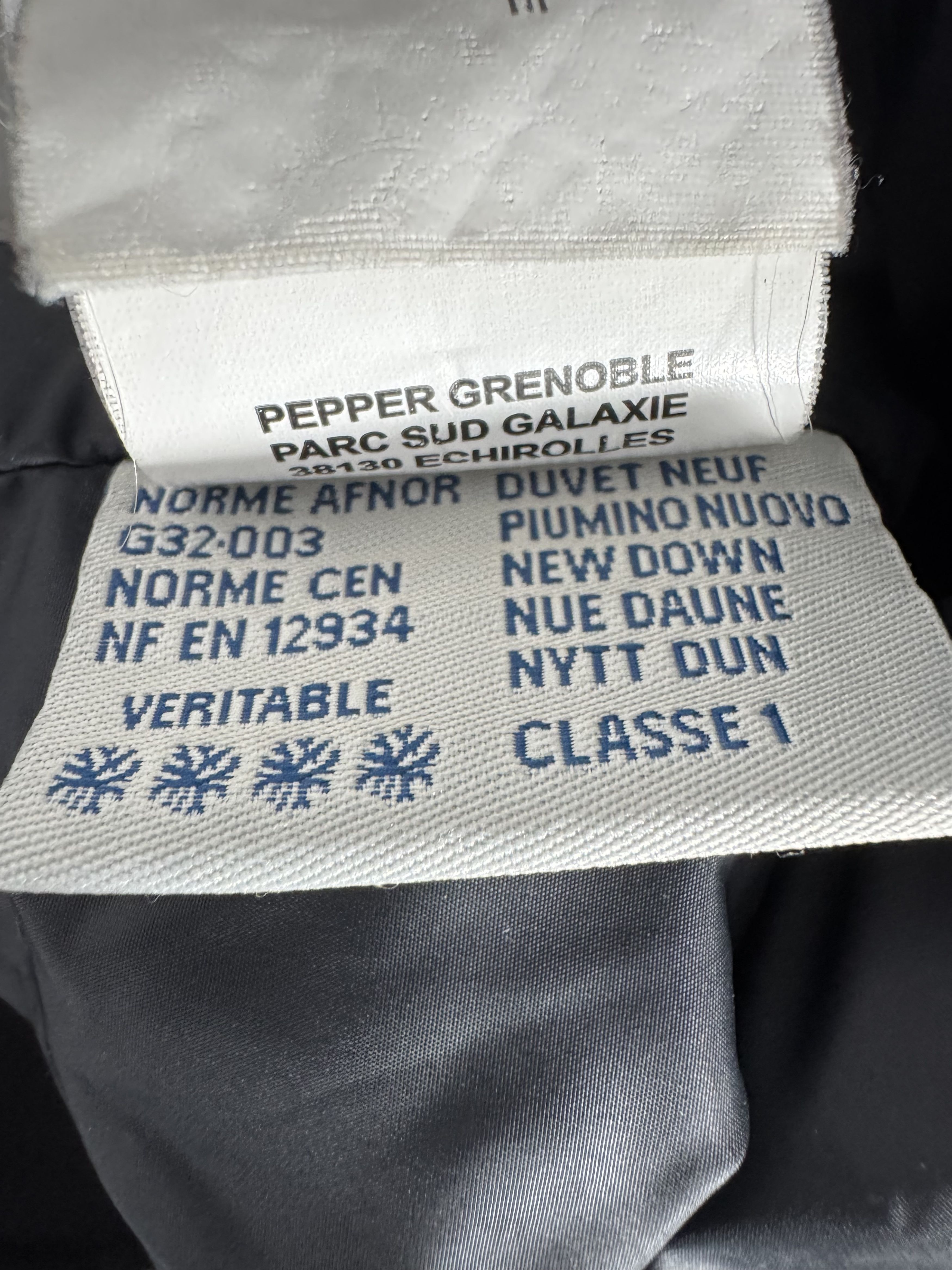 Moncler Moncler Bea Jacket Size M / US 6-8 / IT 42-44 - 9 Thumbnail
