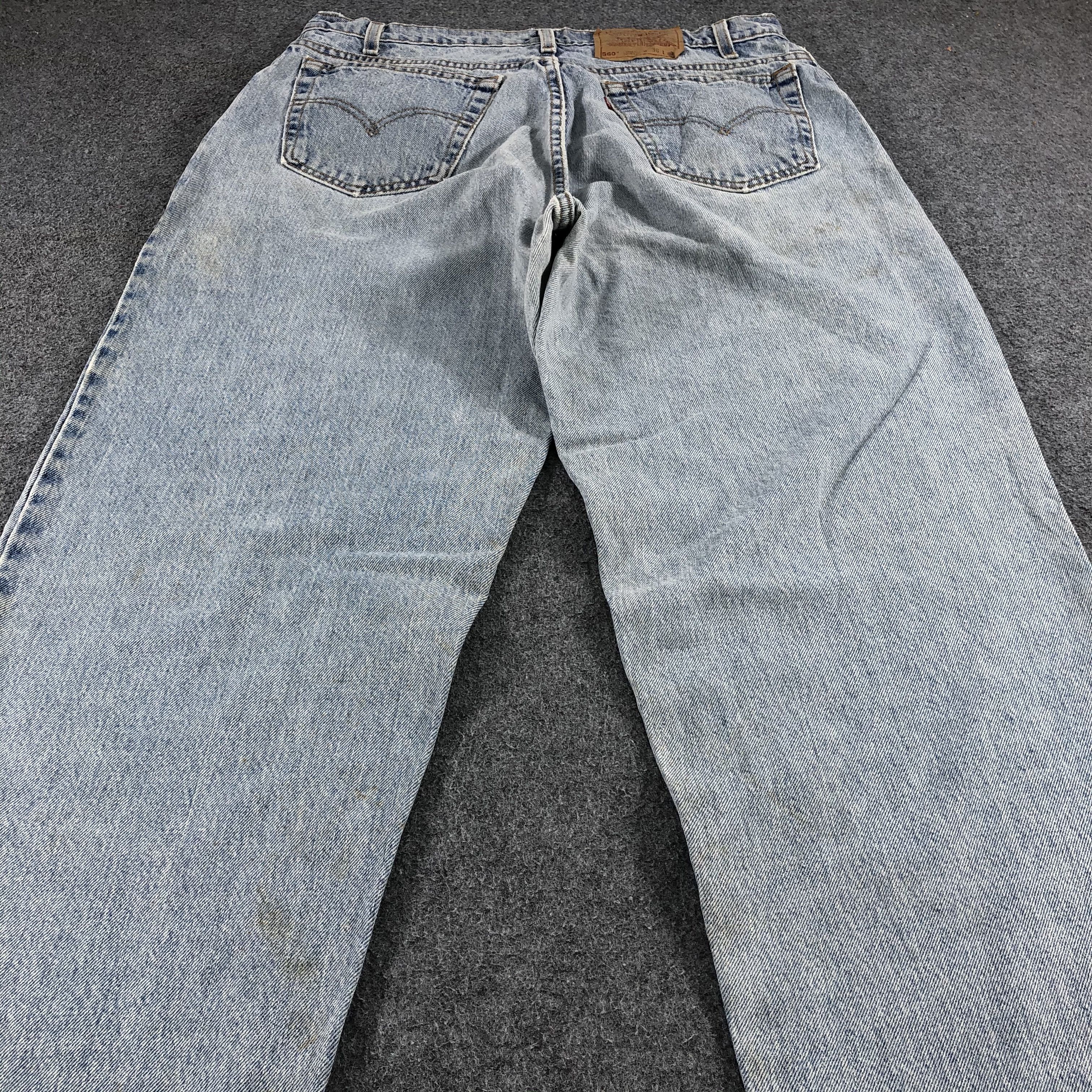 Levi's 90s Vintage Light Wash Levis 560 Jeans- J1351 Size US 35 - 4 Thumbnail
