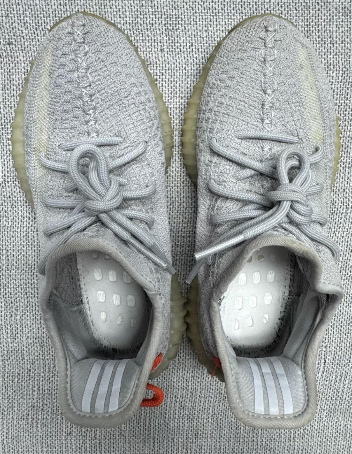 Adidas Adidas Yeezy 350 Tail Light, EU Exclusive K37 Size US 6 / IT 36 - 2 Thumbnail