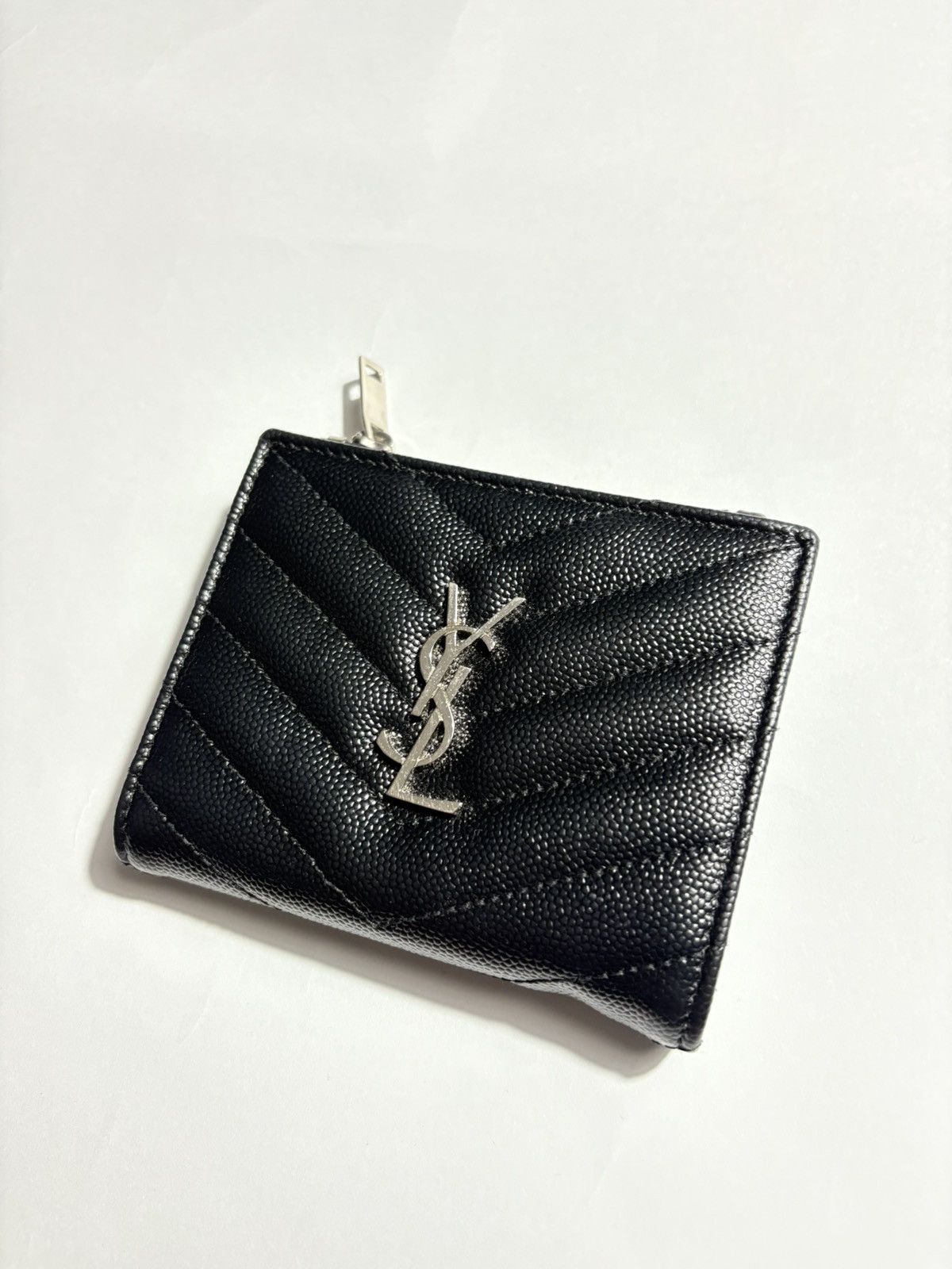 Saint Laurent Paris SAINT LAURENT GRAIN DE POUDRE CHEVRON MONOGRAM ZIPPED CARD Size ONE SIZE - 3 Thumbnail