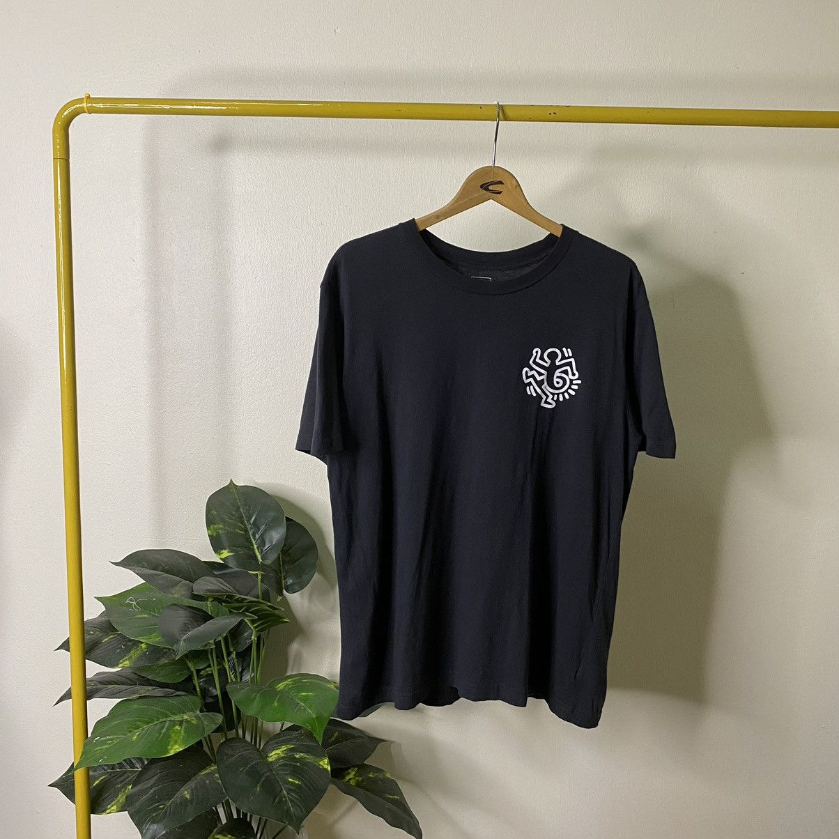 Gap × Keith Haring GAP x Keith Haring Montreux 1983 Collaboration Oversize Tee Size US M / EU 48-50 / 2 - 6 Thumbnail