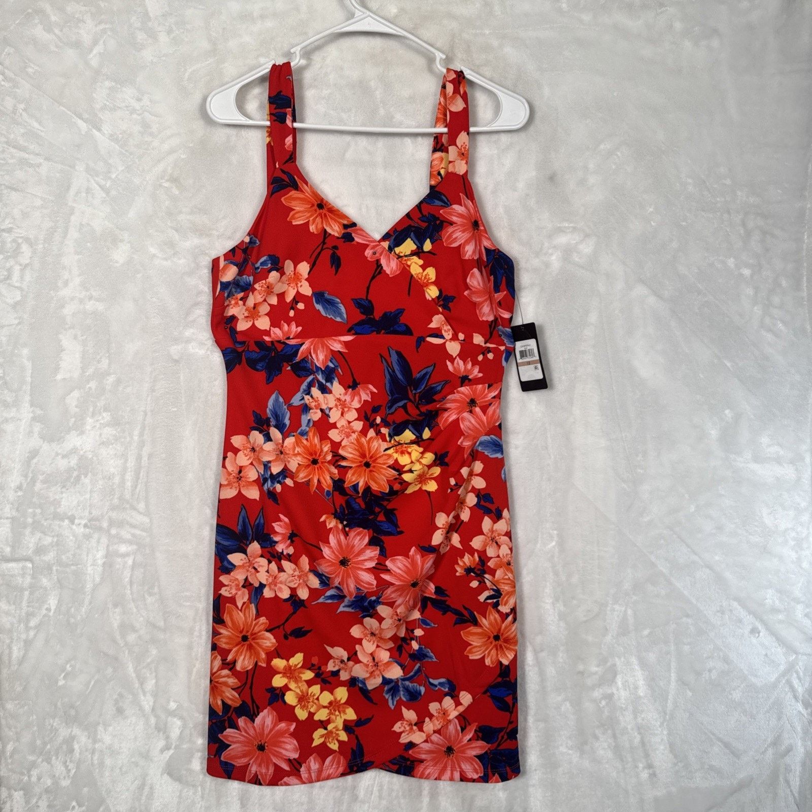 Guess NWT GUESS Printed Scuba-Crepe Sheath Lined Sleeveless Floral Size XL / US 12-14 / IT 48-50 - 1 Thumbnail