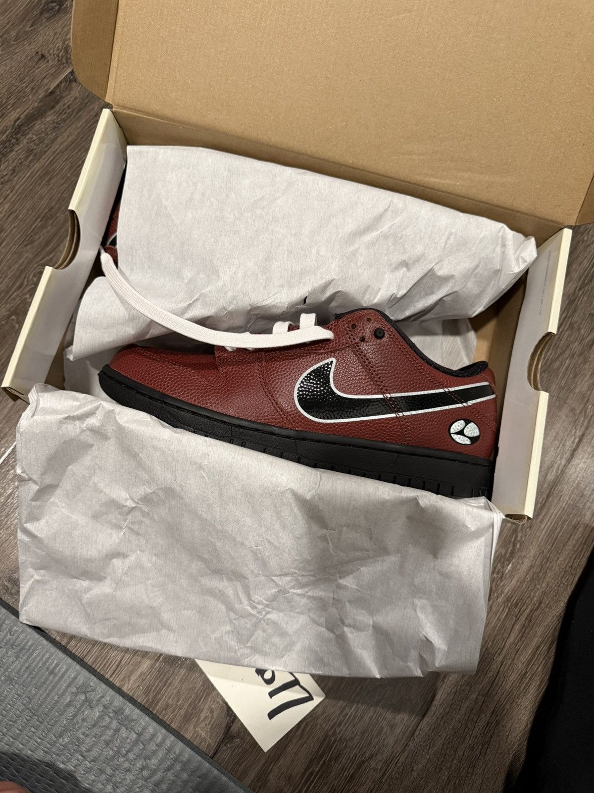 Nike SB Nike SB Dunk Low LIMOSINE SKATEBOARDS Size US 8.5 / EU 41-42 - 4 Thumbnail