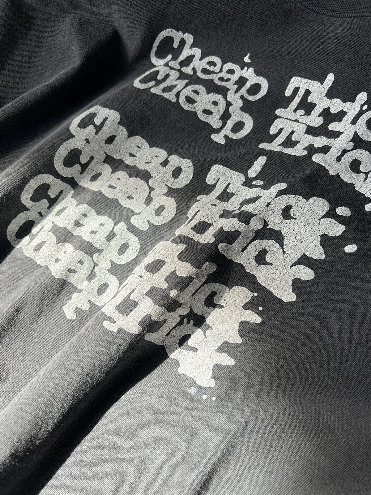 Band Tees × Vintage Vintage Faded 90s Cheap Trick Band Tour Tee Size US XL / EU 56 / 4 - 6 Thumbnail