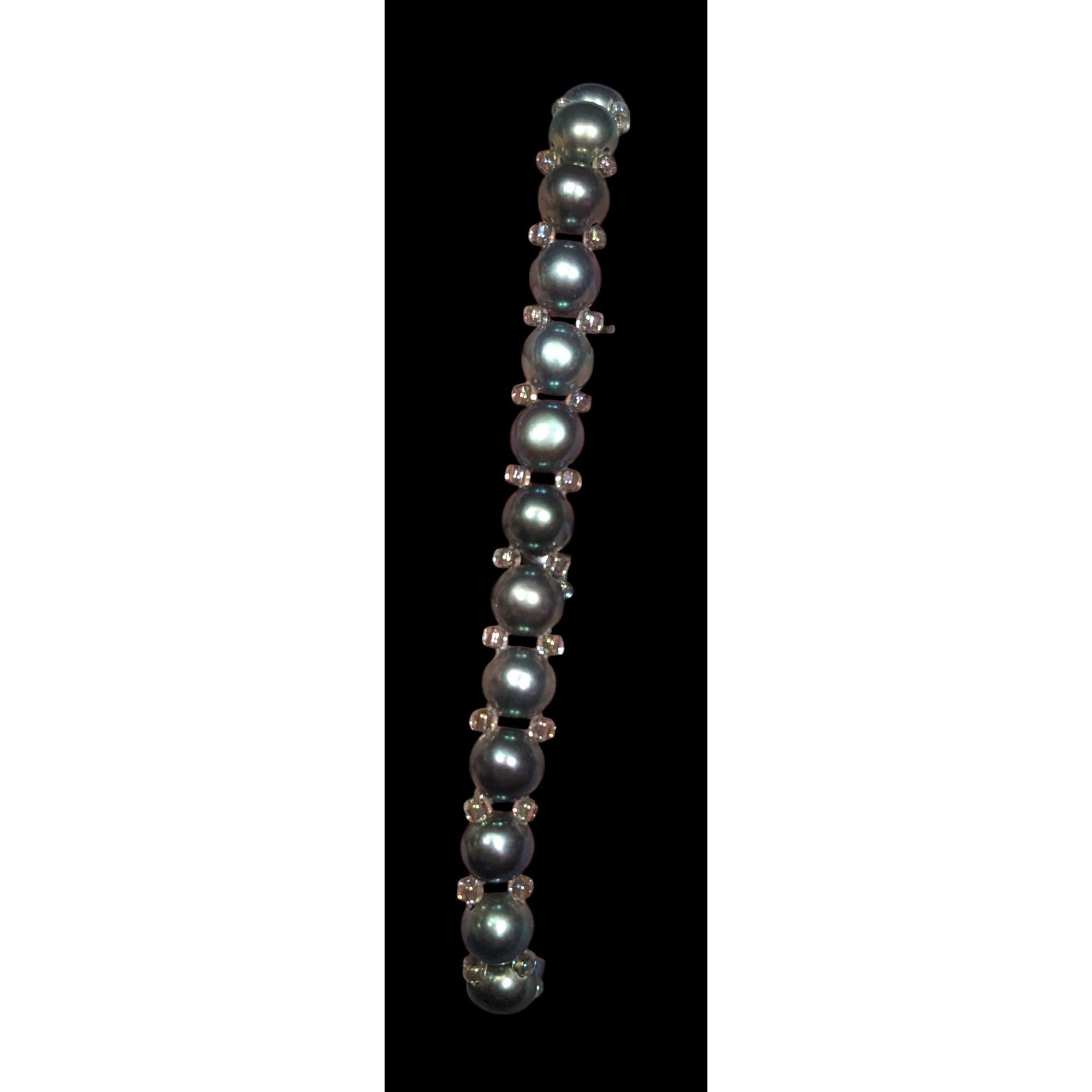 Other Whimsical Fantasy Black Pearl And Glass Beaded Bracelet Size ONE SIZE - 1 Thumbnail