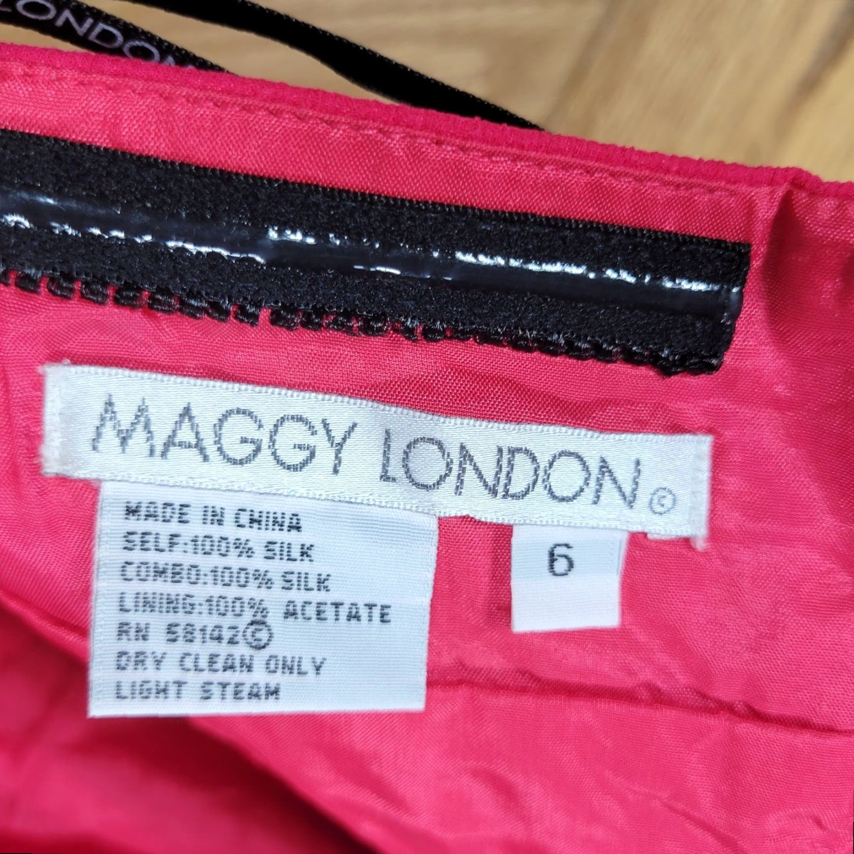 MAGGY LONDON Maggy London Dress Halter Silk Womens Fuchsia 6 Sundress Knee Length Lined Zip Zip Closure Pattern: Solid (No extra words) Size M / US 6-8 / IT 42-44 - 2 Thumbnail