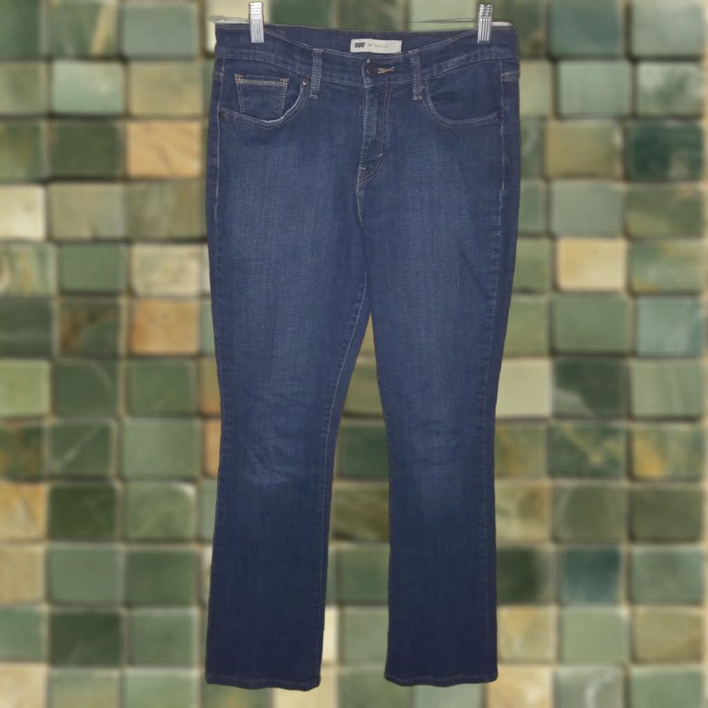 Levi's VINTAGE? (No vintage indicator) Levi's 515 Jeans Bootcut Women Size 8 Blue 32x33 Women's Jeans Levi 515 Bootcut Blue Size 8 Womens Size 30" / US 8 / IT 44 - 1 Thumbnail