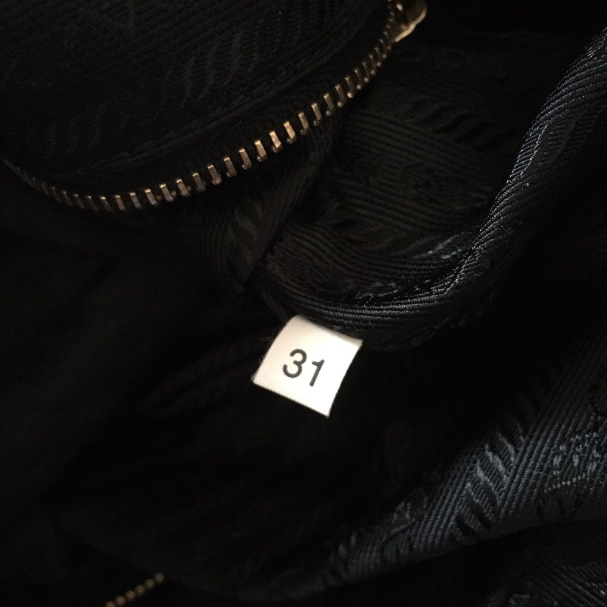 Prada Rare Prada with stud punk style leather bag Size ONE SIZE - 11 Thumbnail