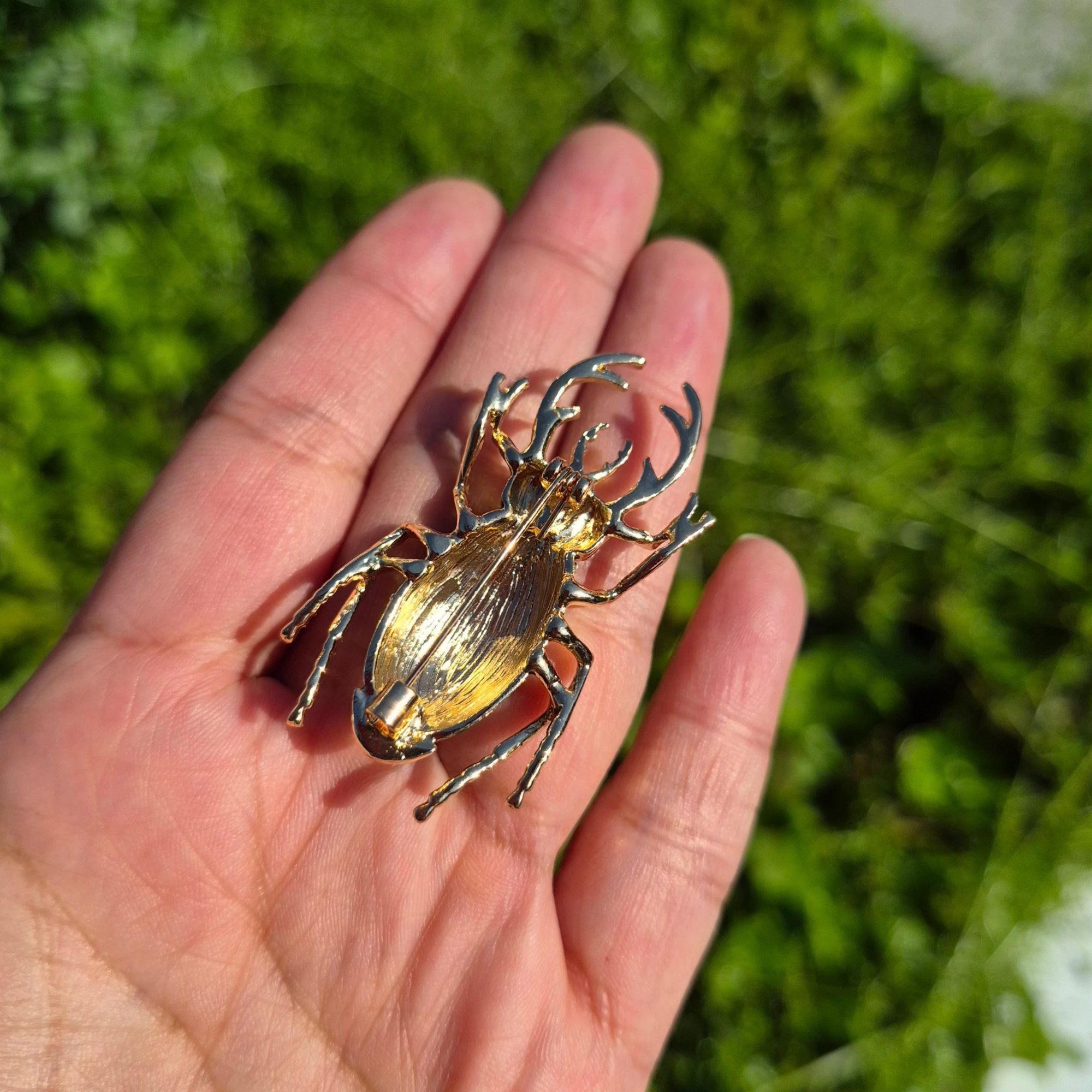Other ⭐Vintage Style Gold Tone Green Beetle Bug Insect Animal Crys Size ONE SIZE - 4 Thumbnail